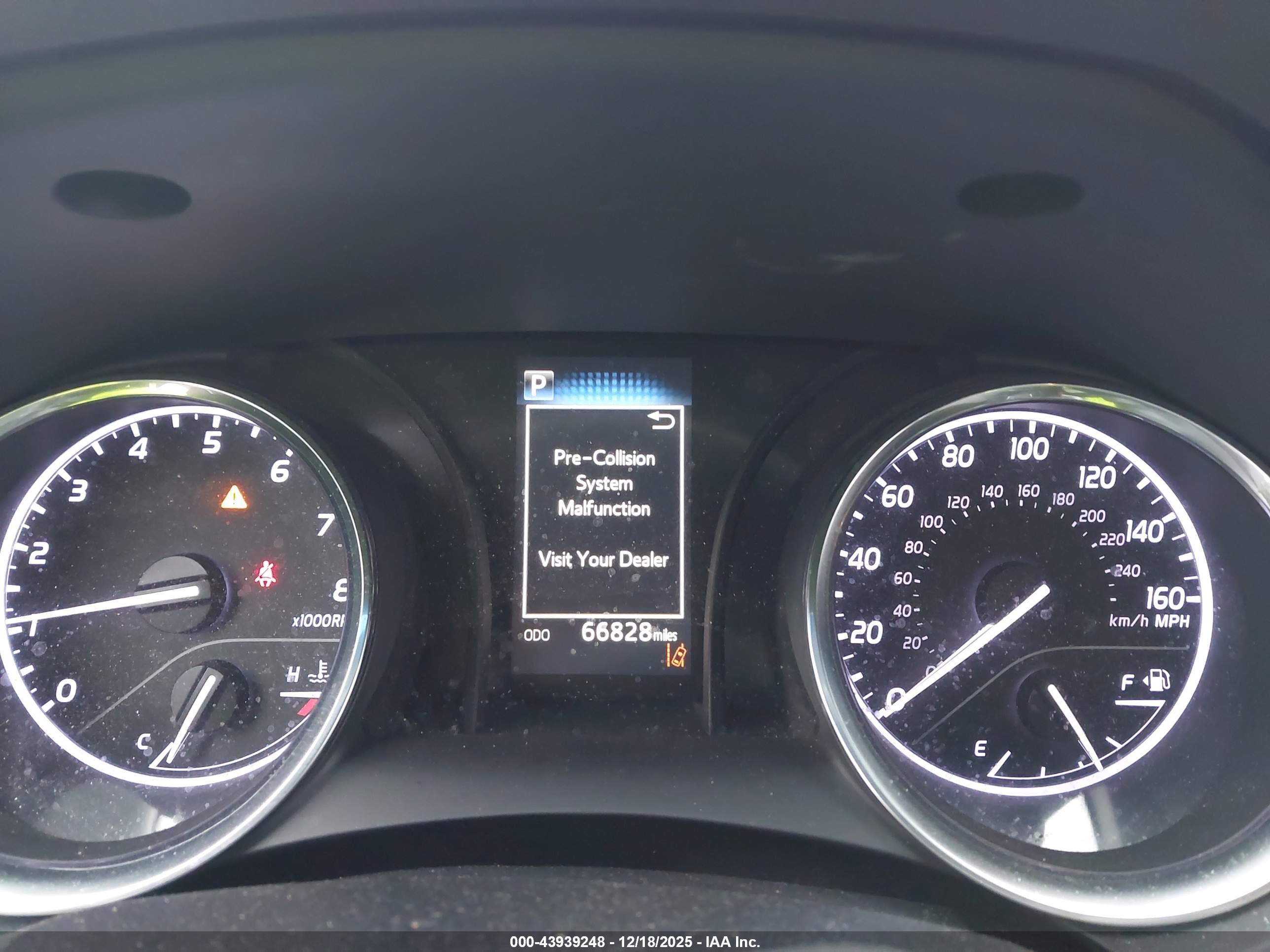 TOYOTA CAMRY image 7