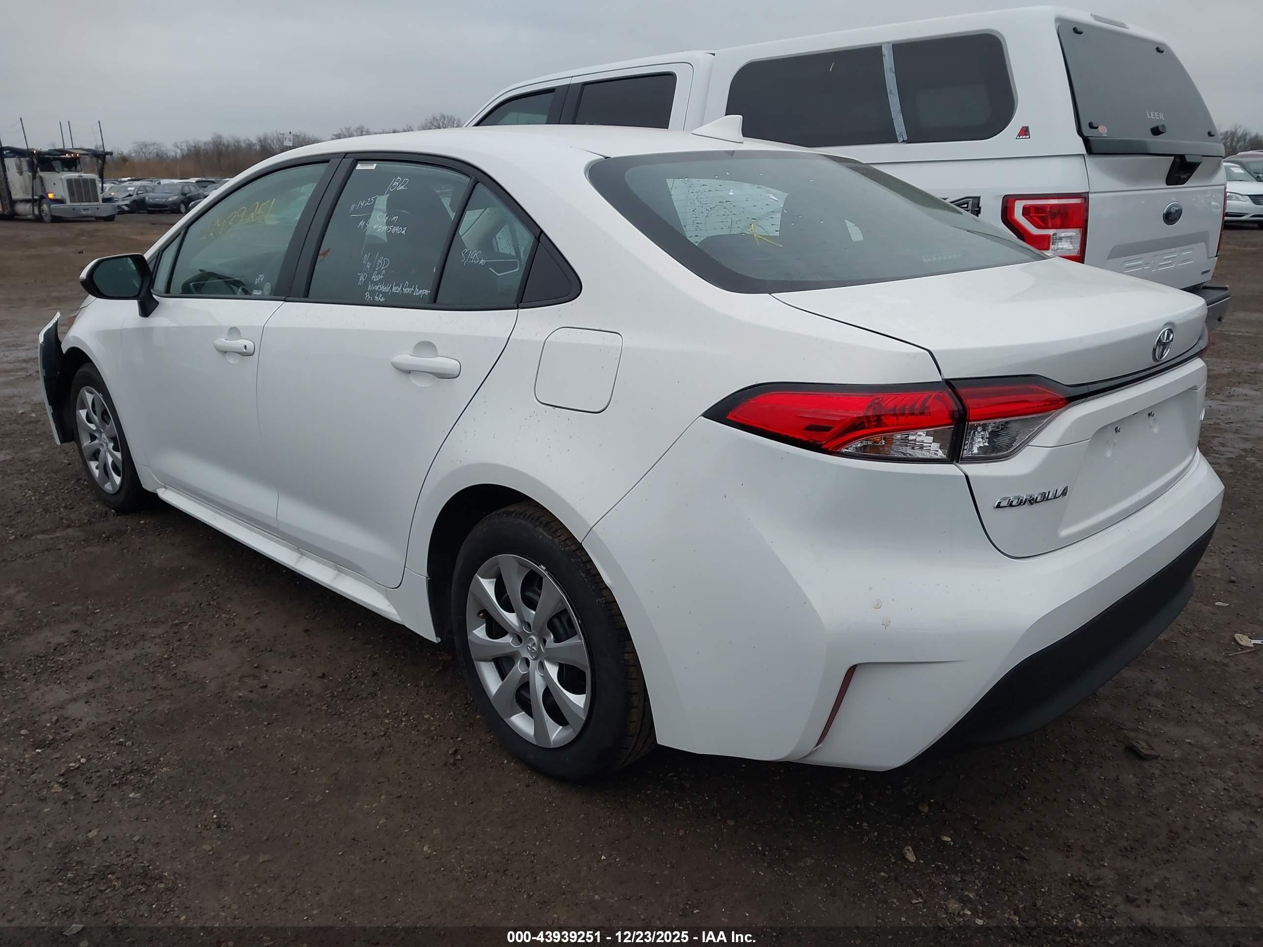 TOYOTA COROLLA image 3