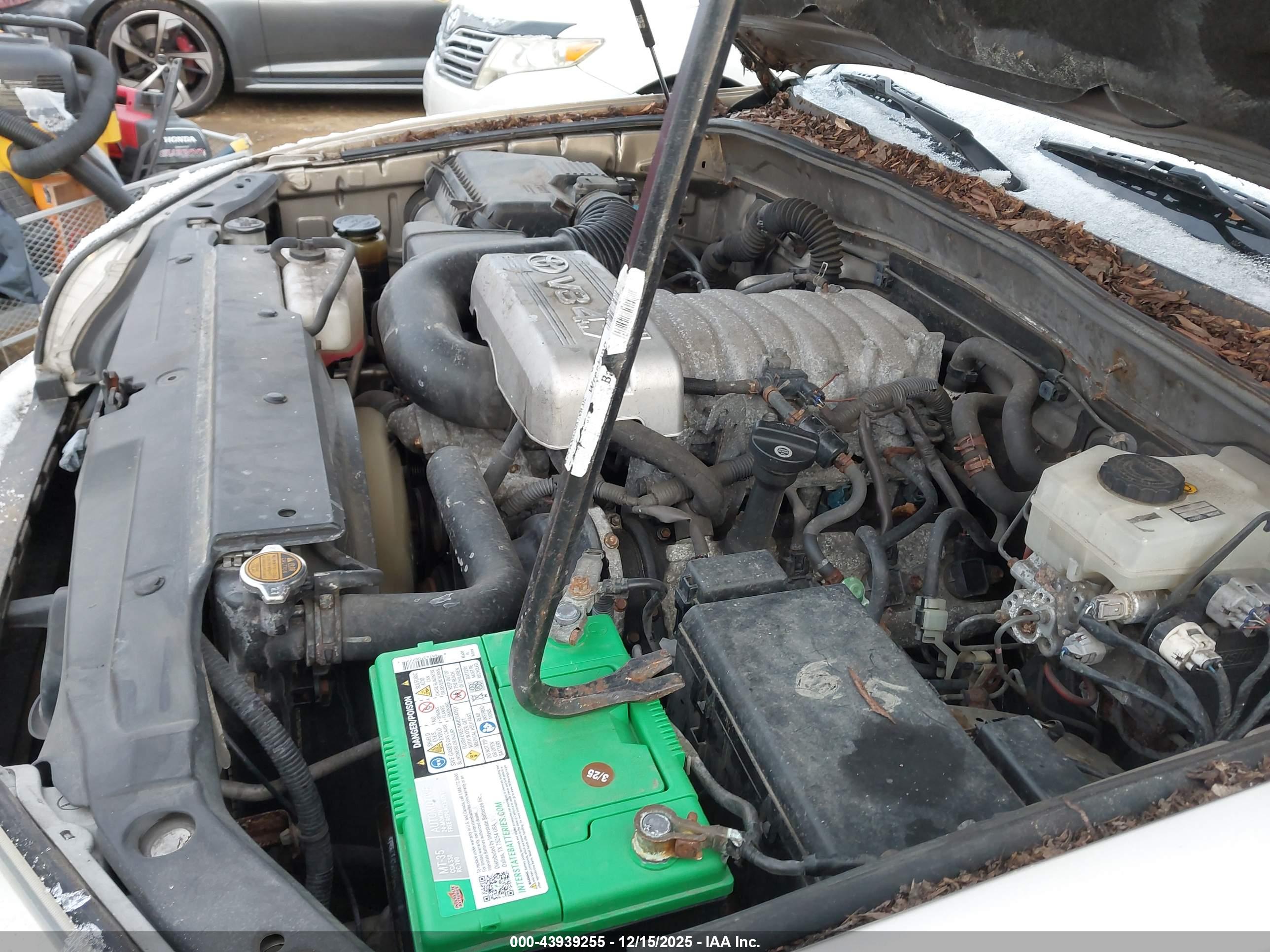 TOYOTA 4RUNNER image 10