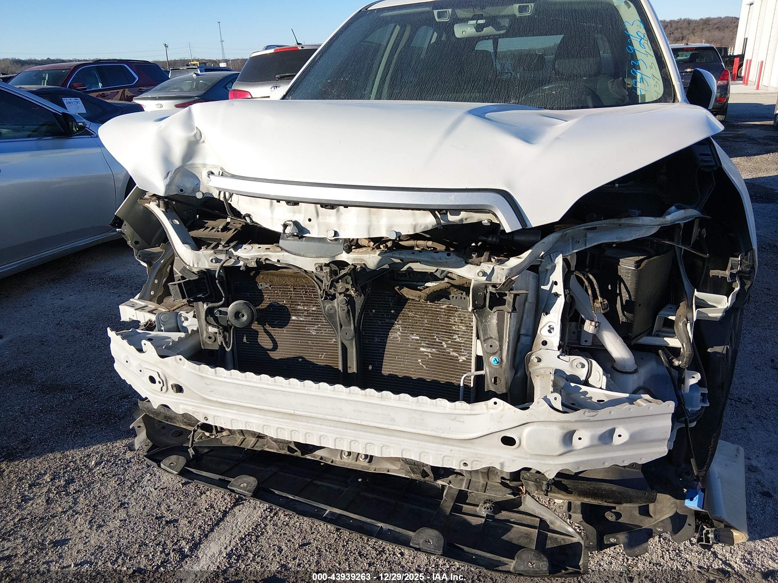 SUBARU FORESTER image 6