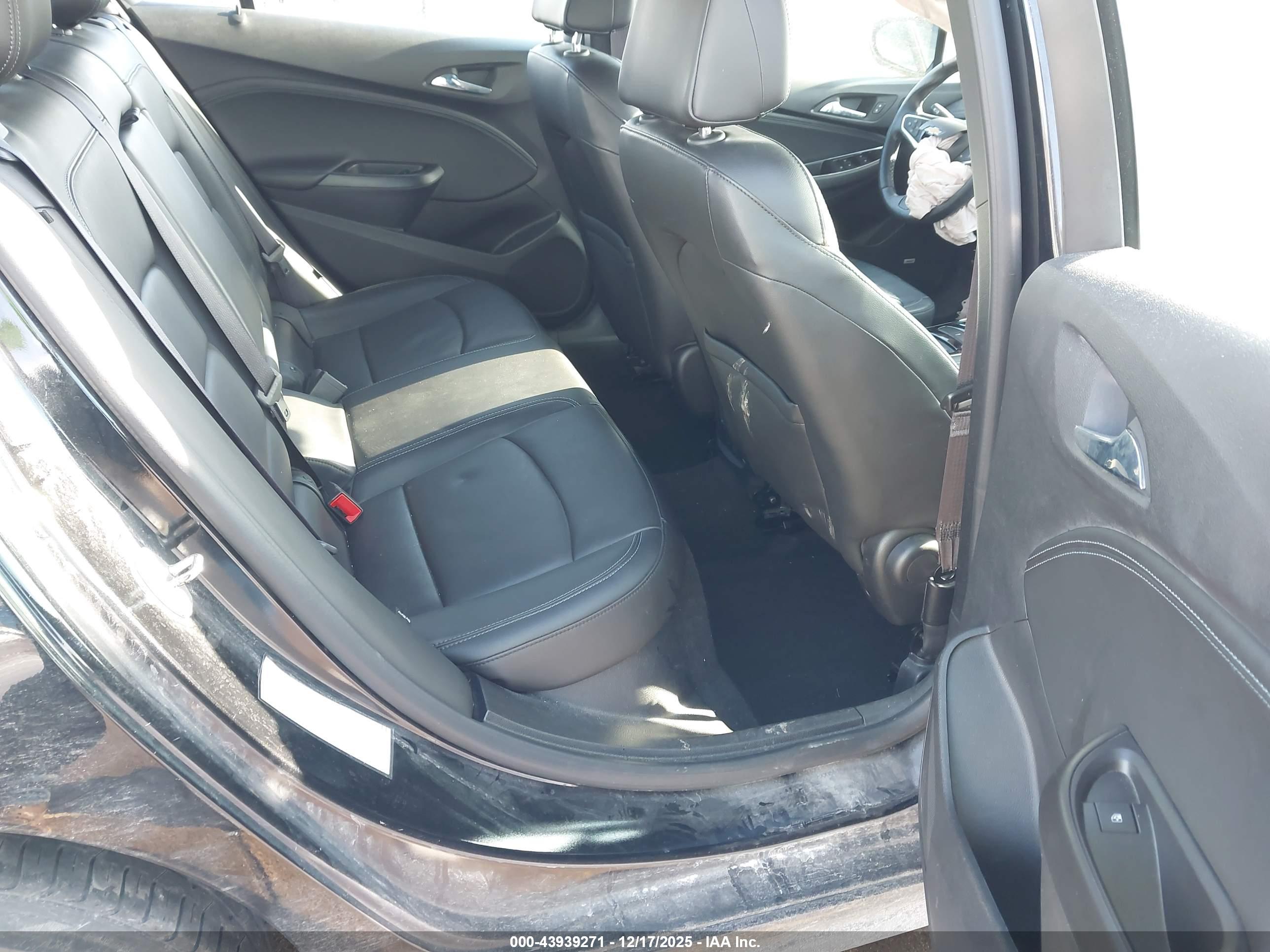CHEVROLET CRUZE image 8