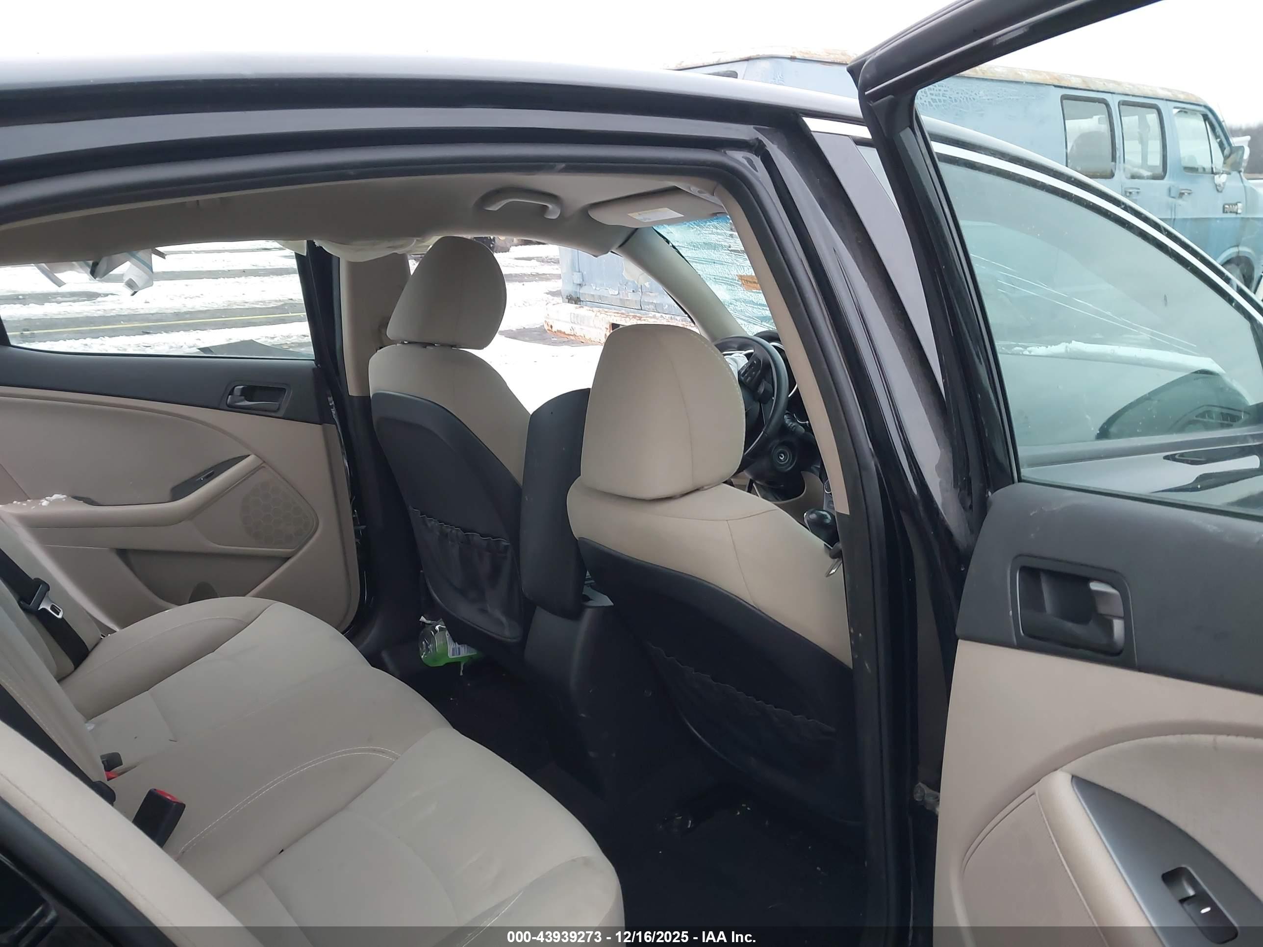 KIA OPTIMA image 8