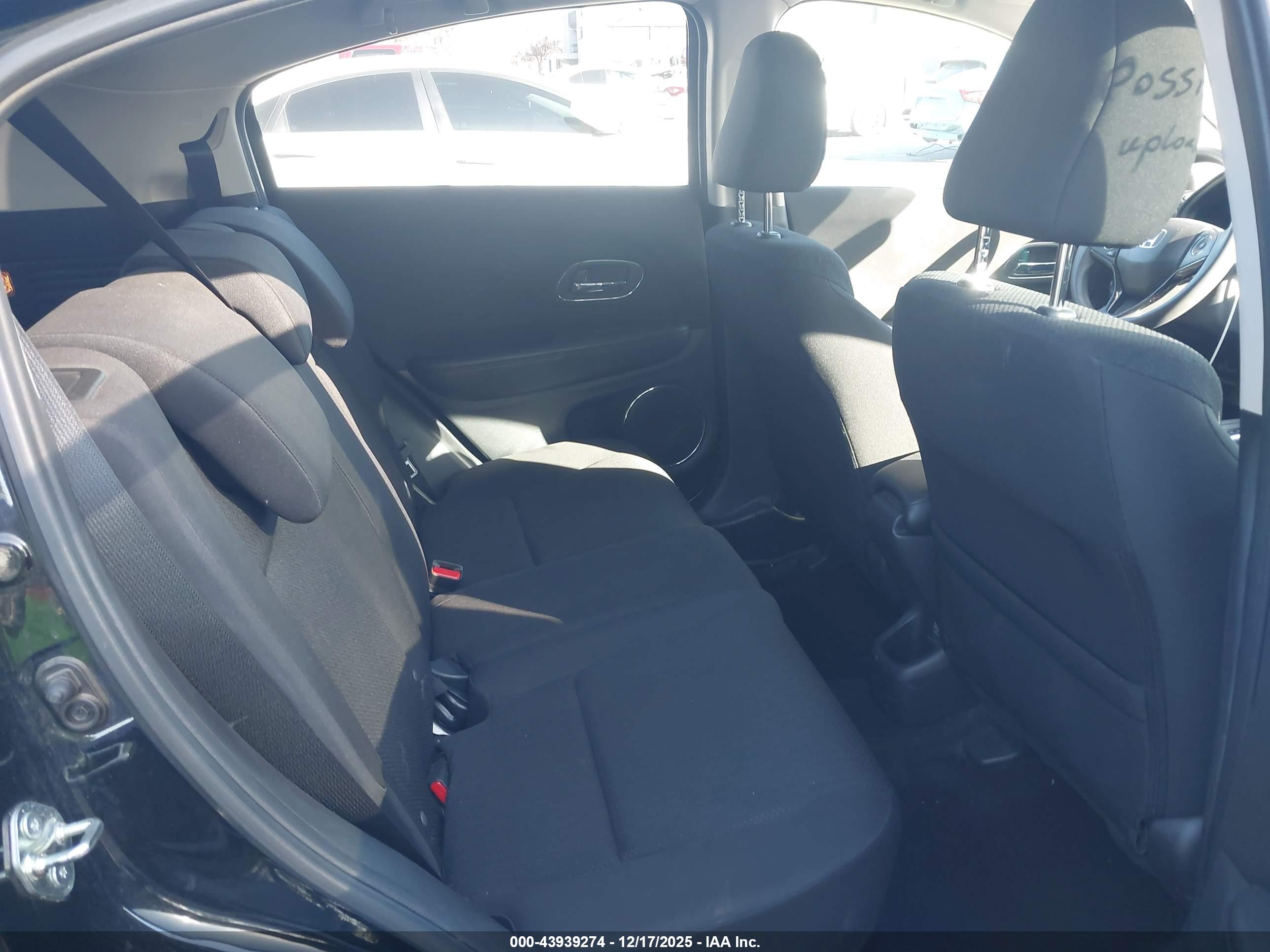 HONDA HR-V image 8