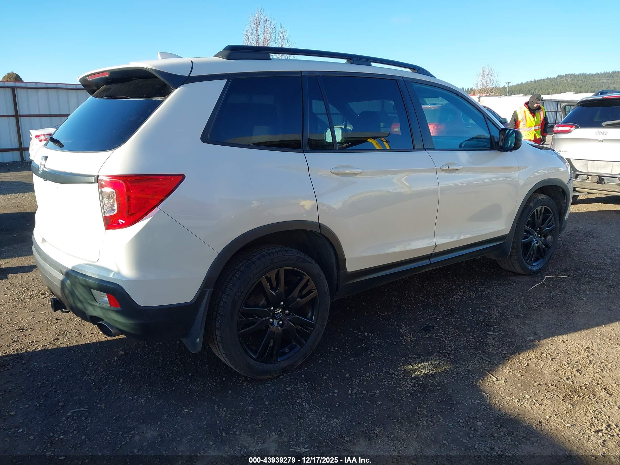 HONDA PASSPORT image 4