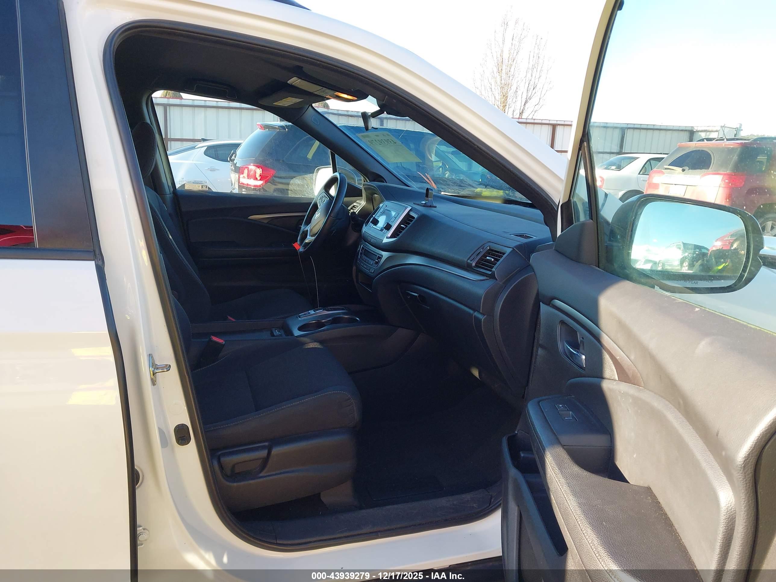 HONDA PASSPORT image 5