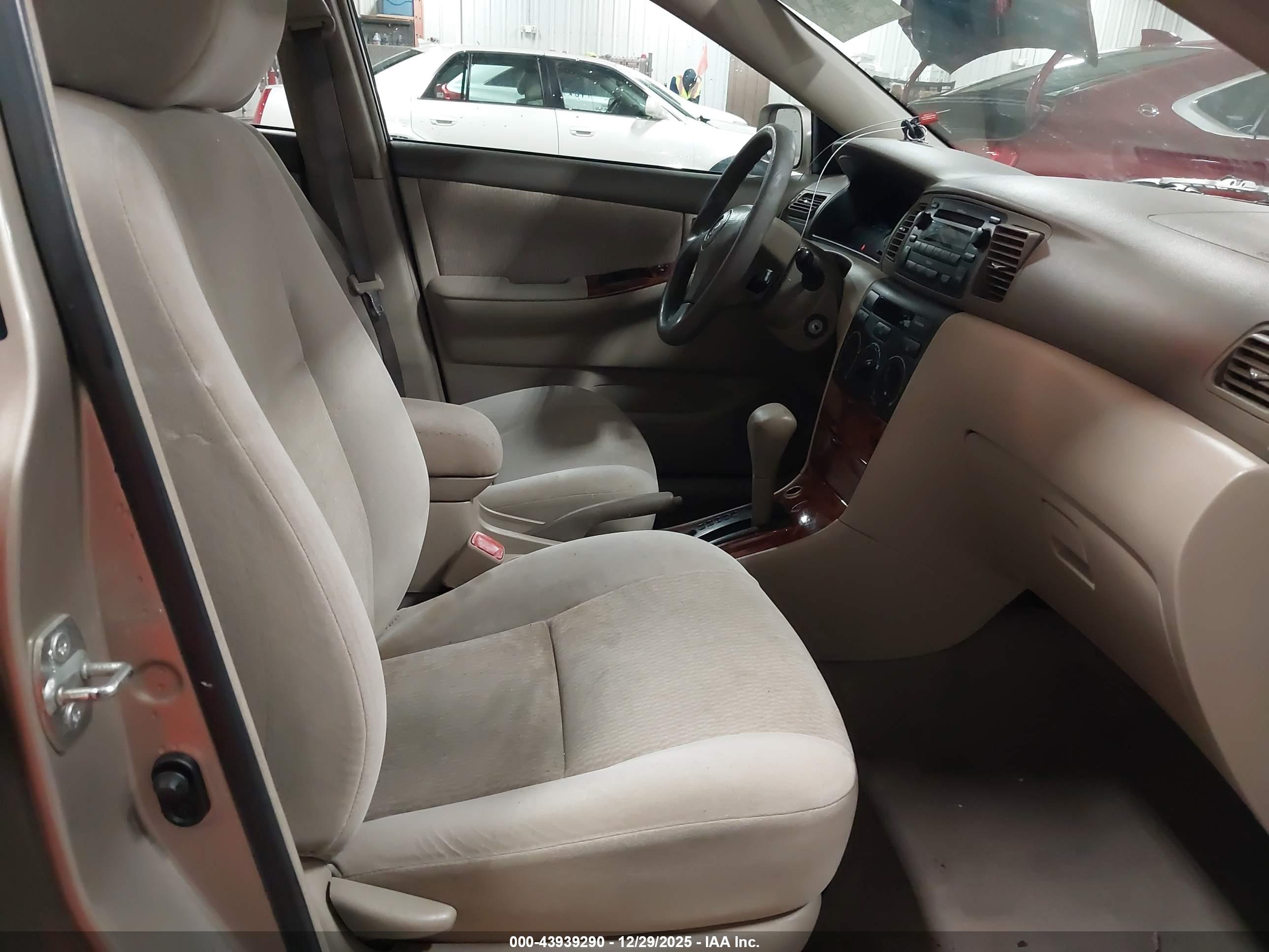 TOYOTA COROLLA image 5