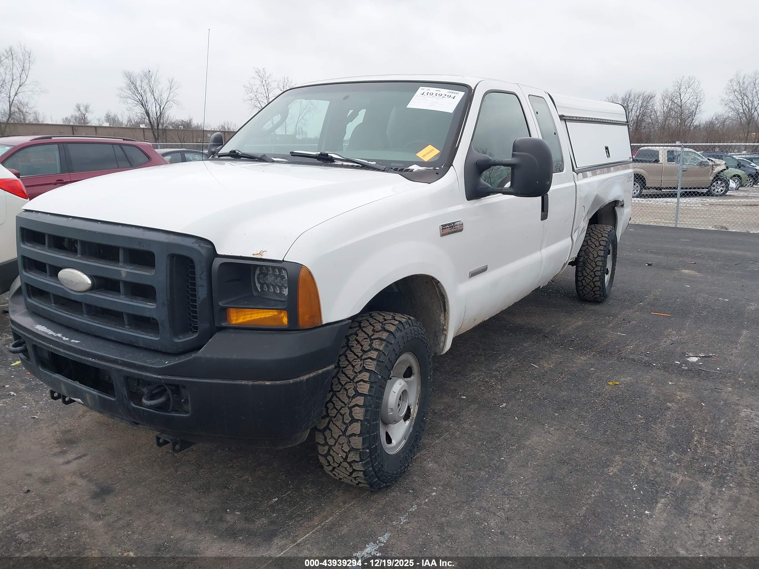 FORD F-350 image 2