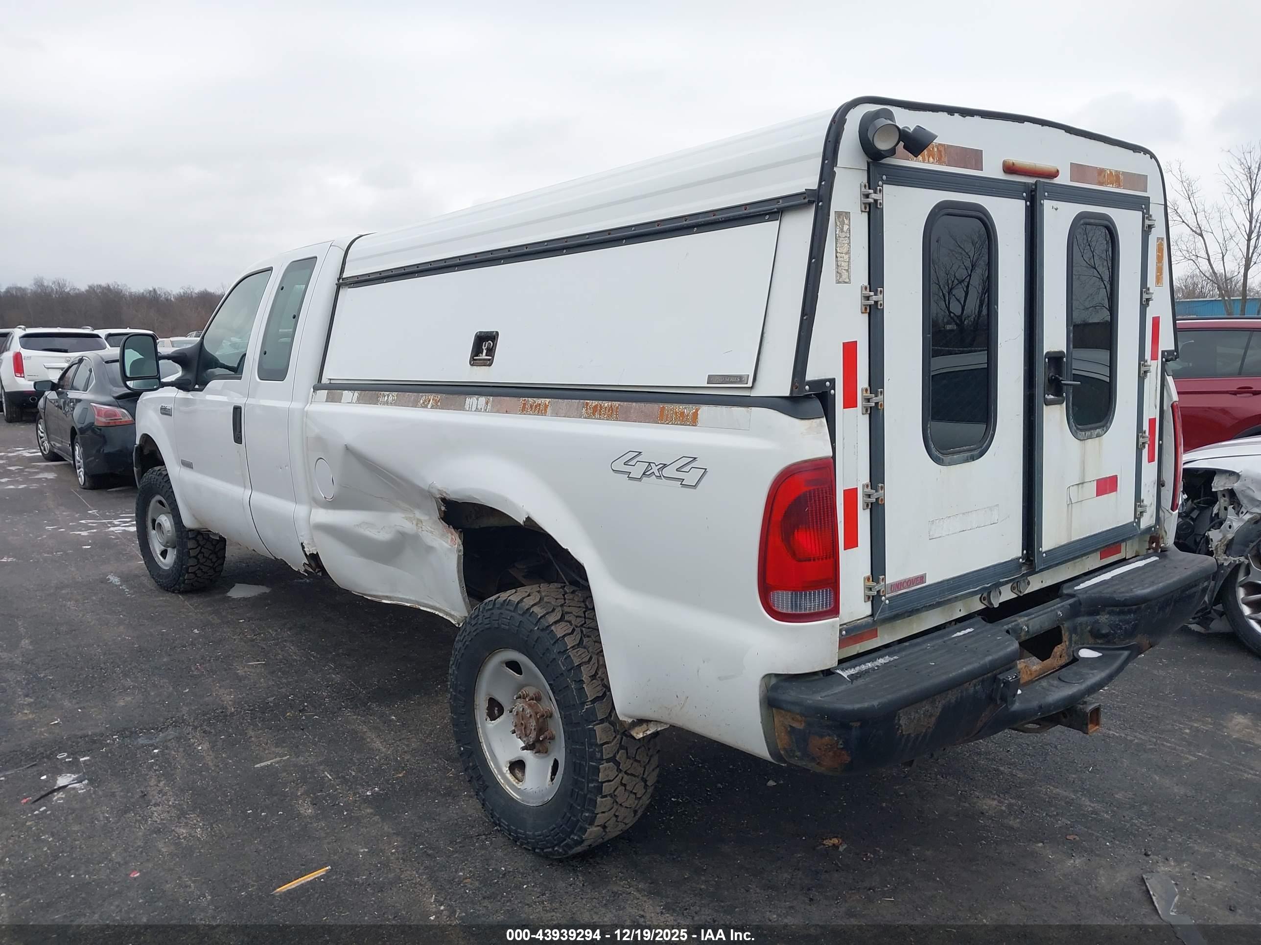 FORD F-350 image 3