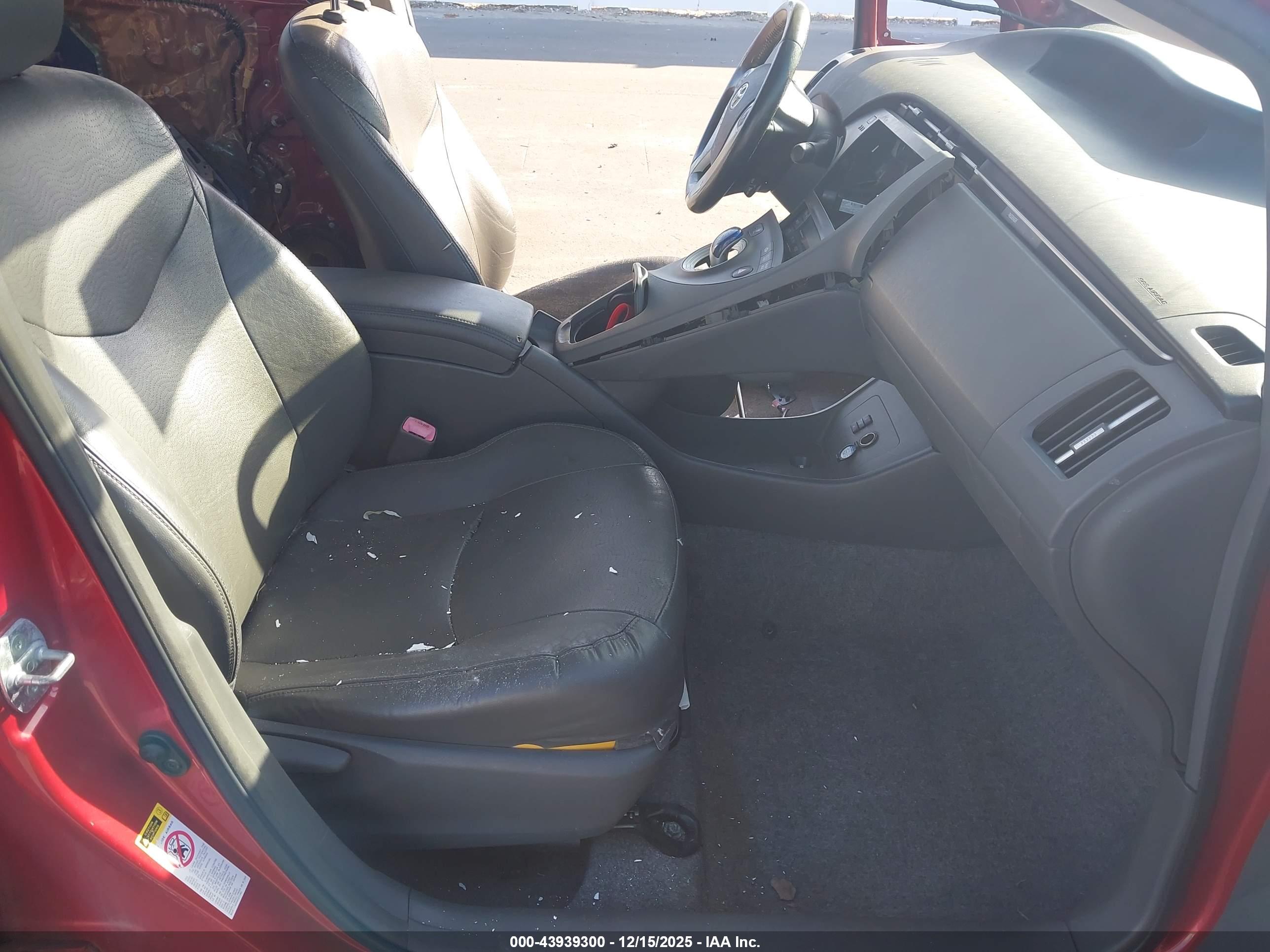 TOYOTA PRIUS image 5