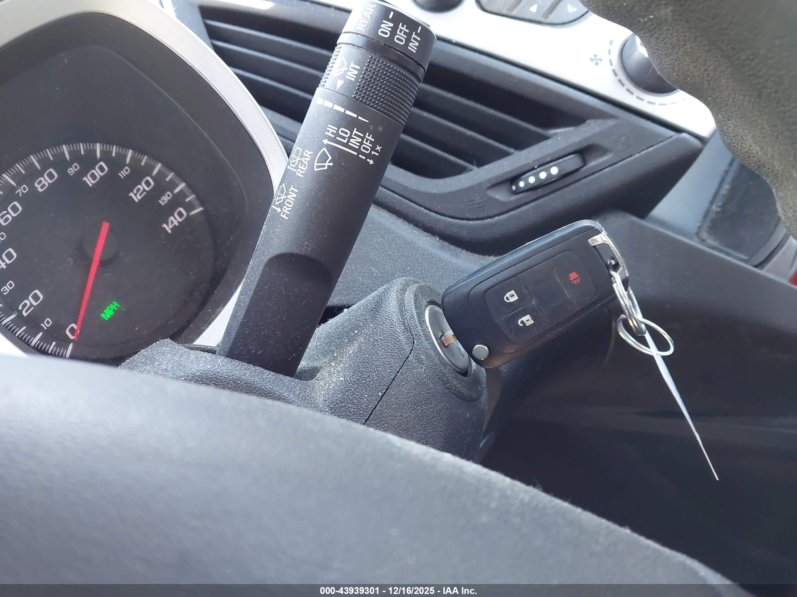 CHEVROLET EQUINOX image 11