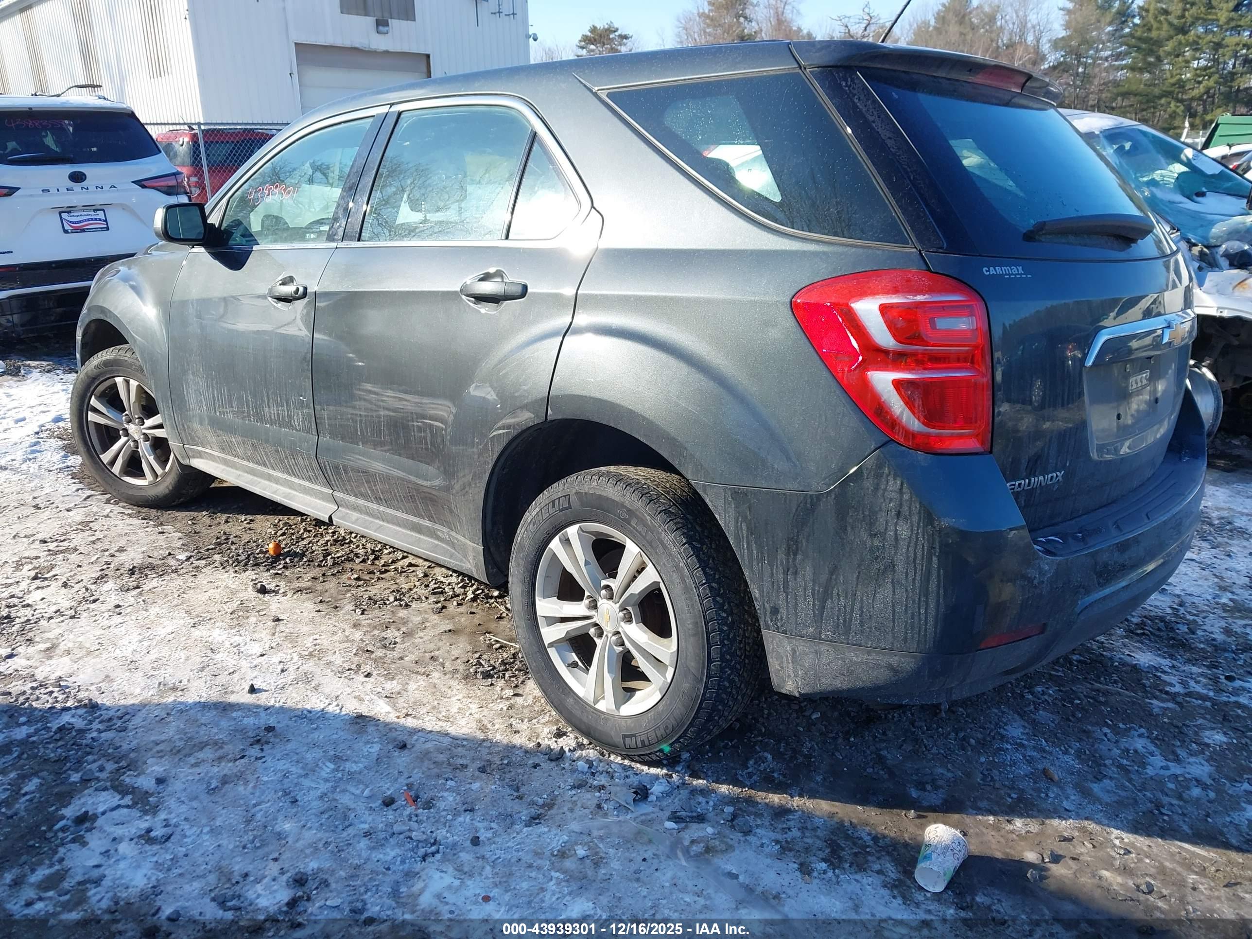 CHEVROLET EQUINOX image 3