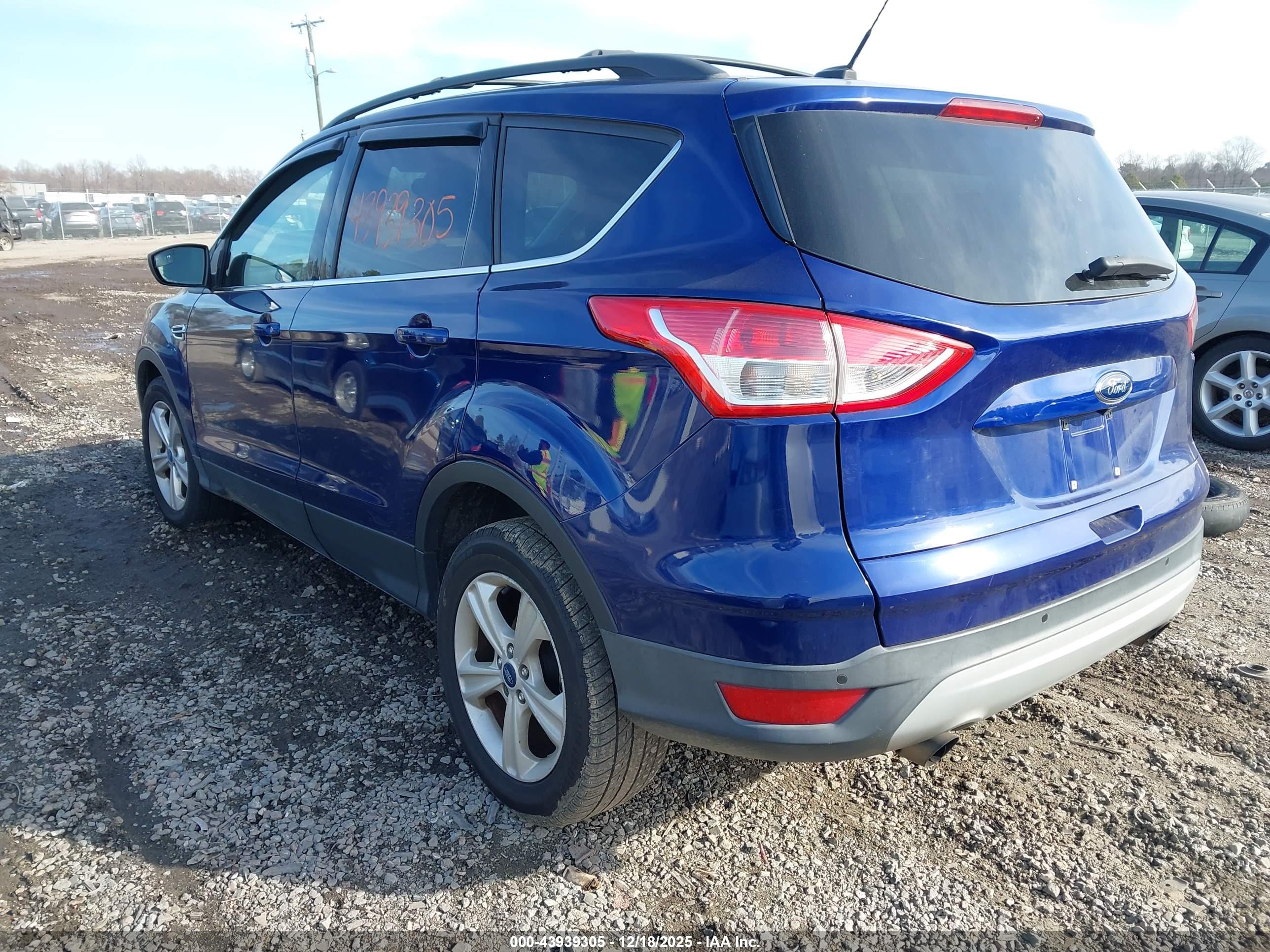 FORD ESCAPE image 3