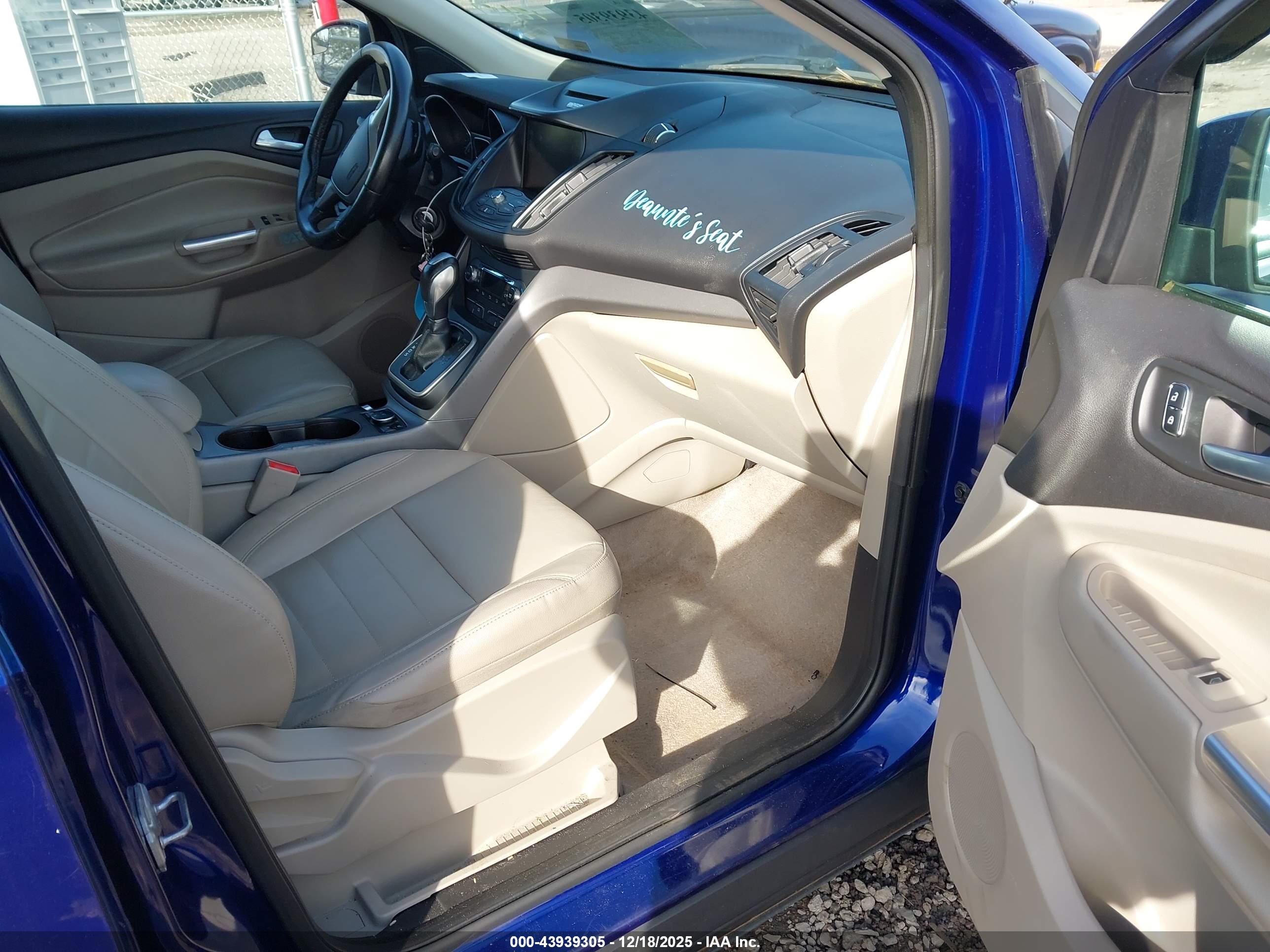 FORD ESCAPE image 5