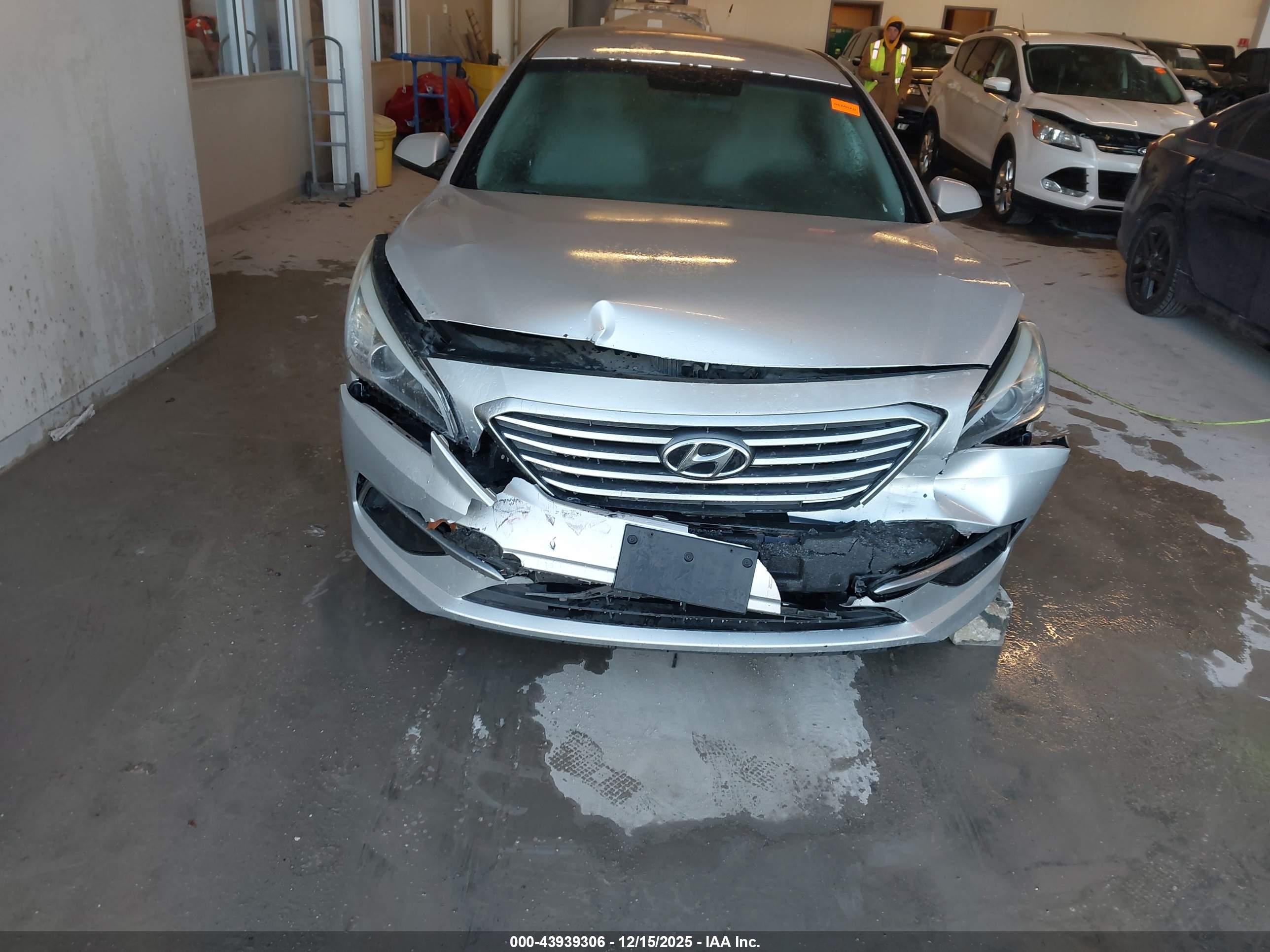 HYUNDAI SONATA image 6