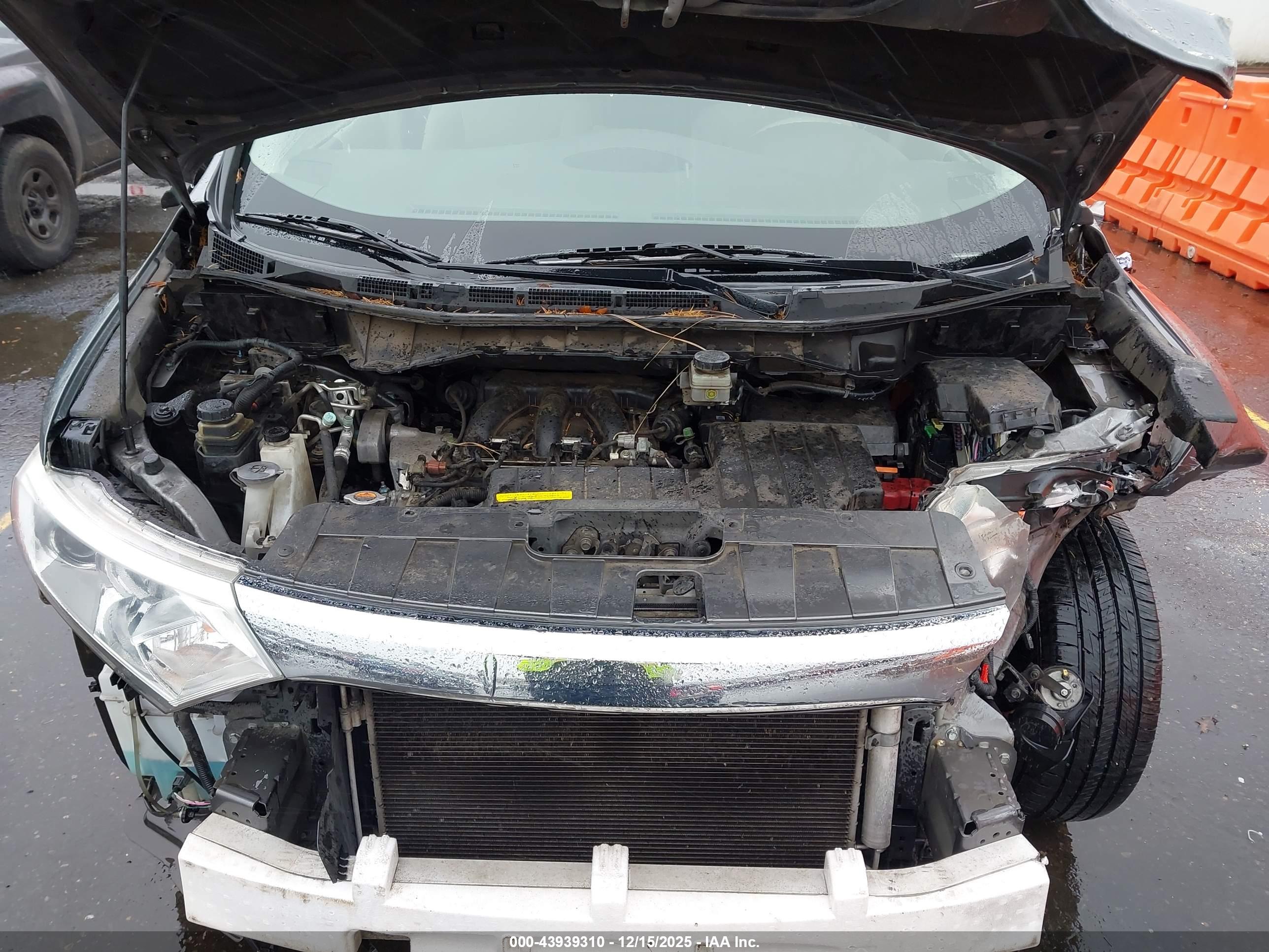 NISSAN QUEST image 10