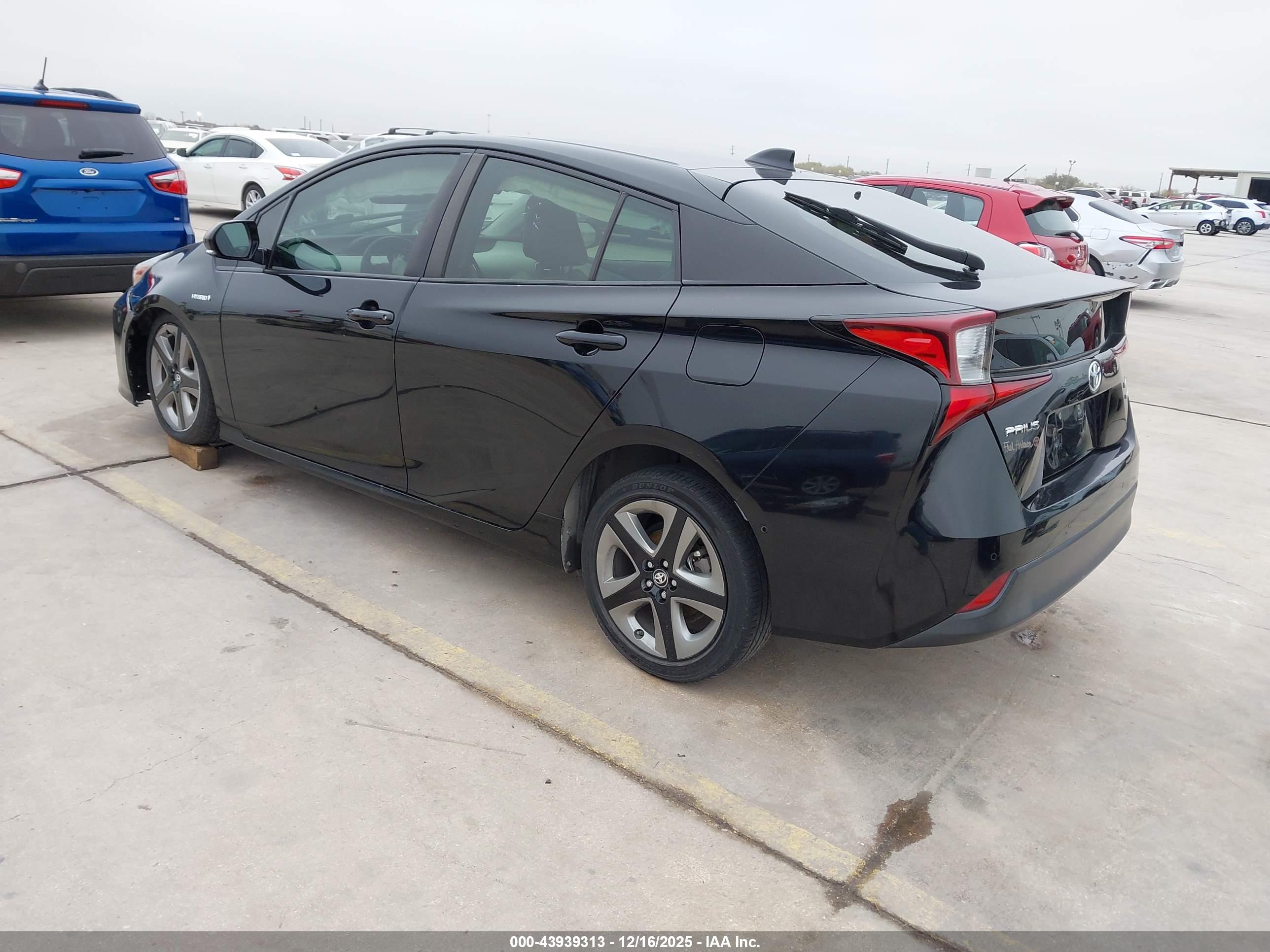 TOYOTA PRIUS image 3