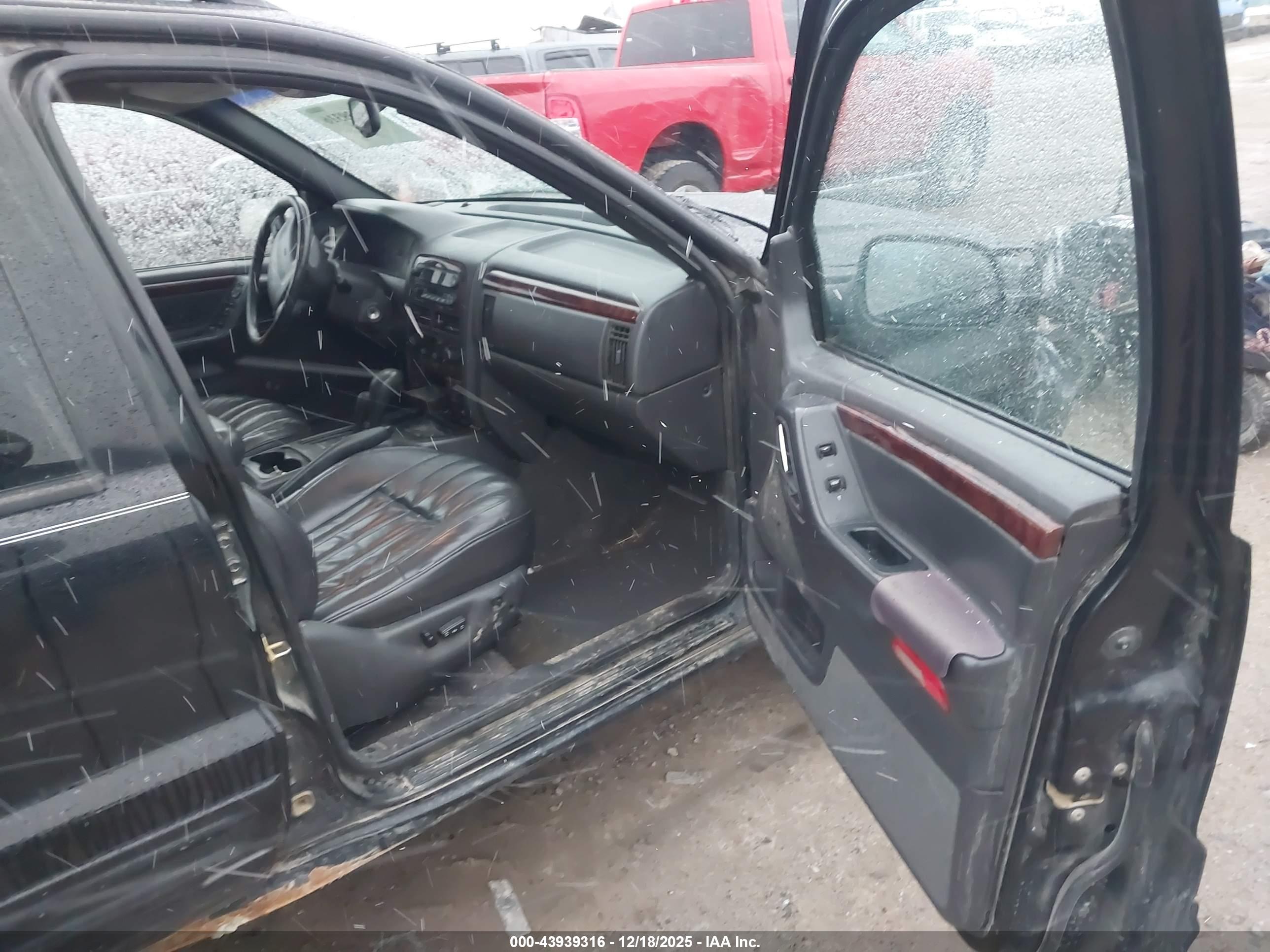 JEEP GRAND image 5
