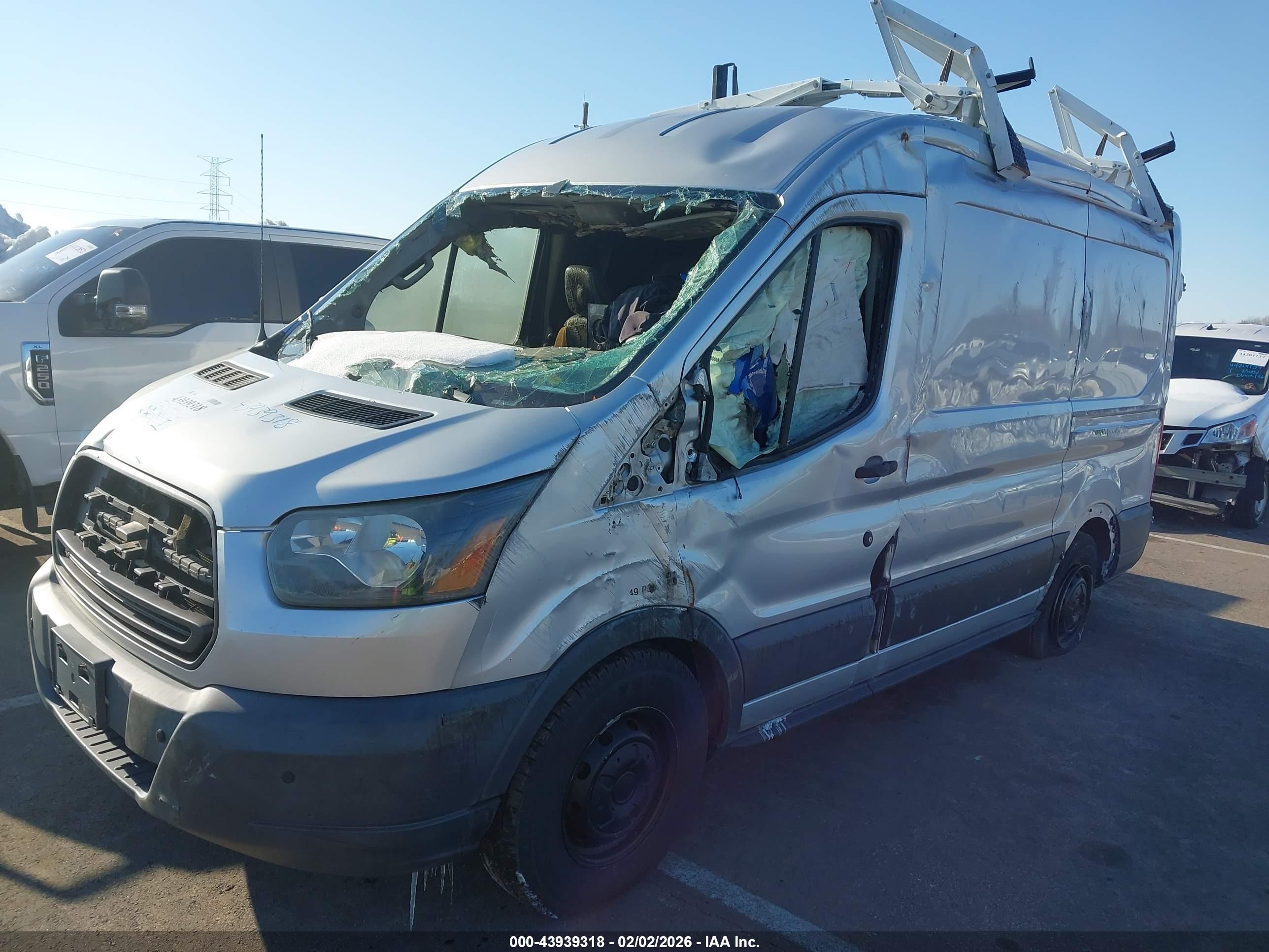 FORD TRANSIT-150 image 2
