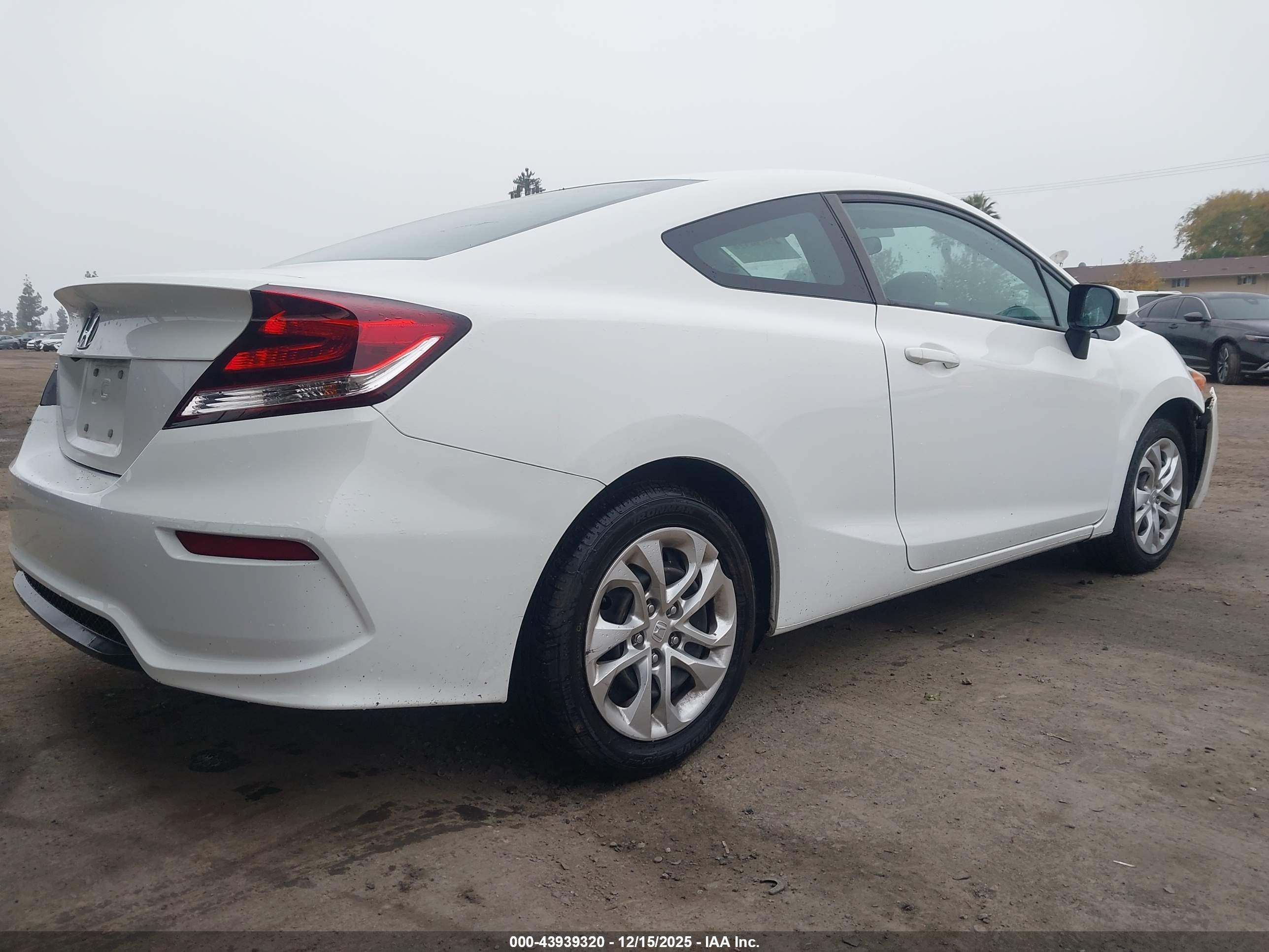 HONDA CIVIC image 4