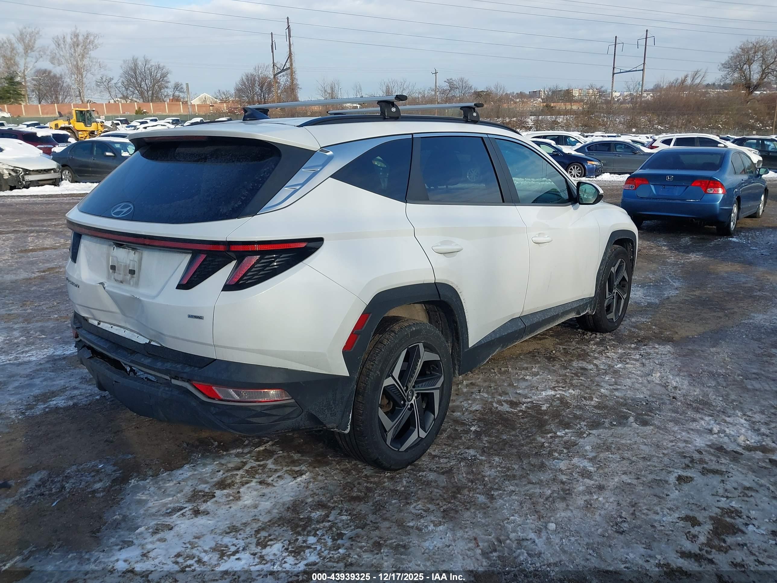 HYUNDAI TUCSON image 4