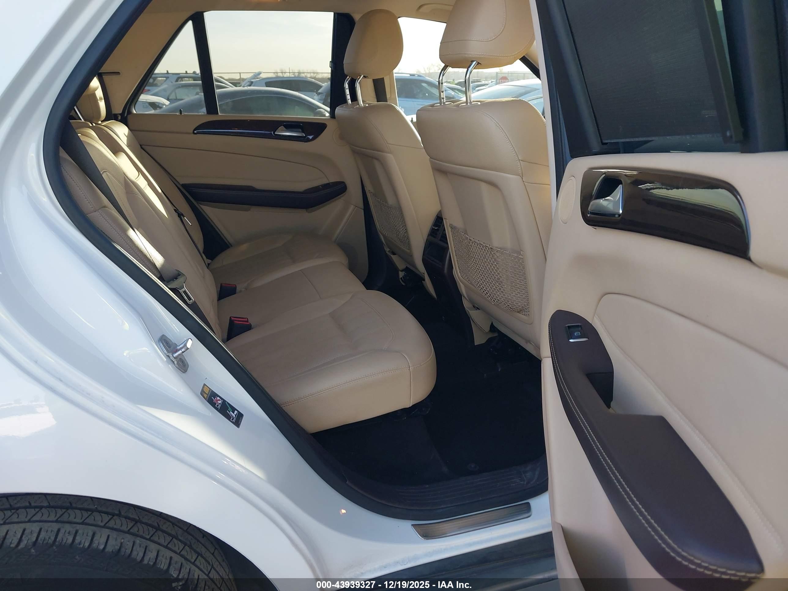 MERCEDES-BENZ GLE image 8