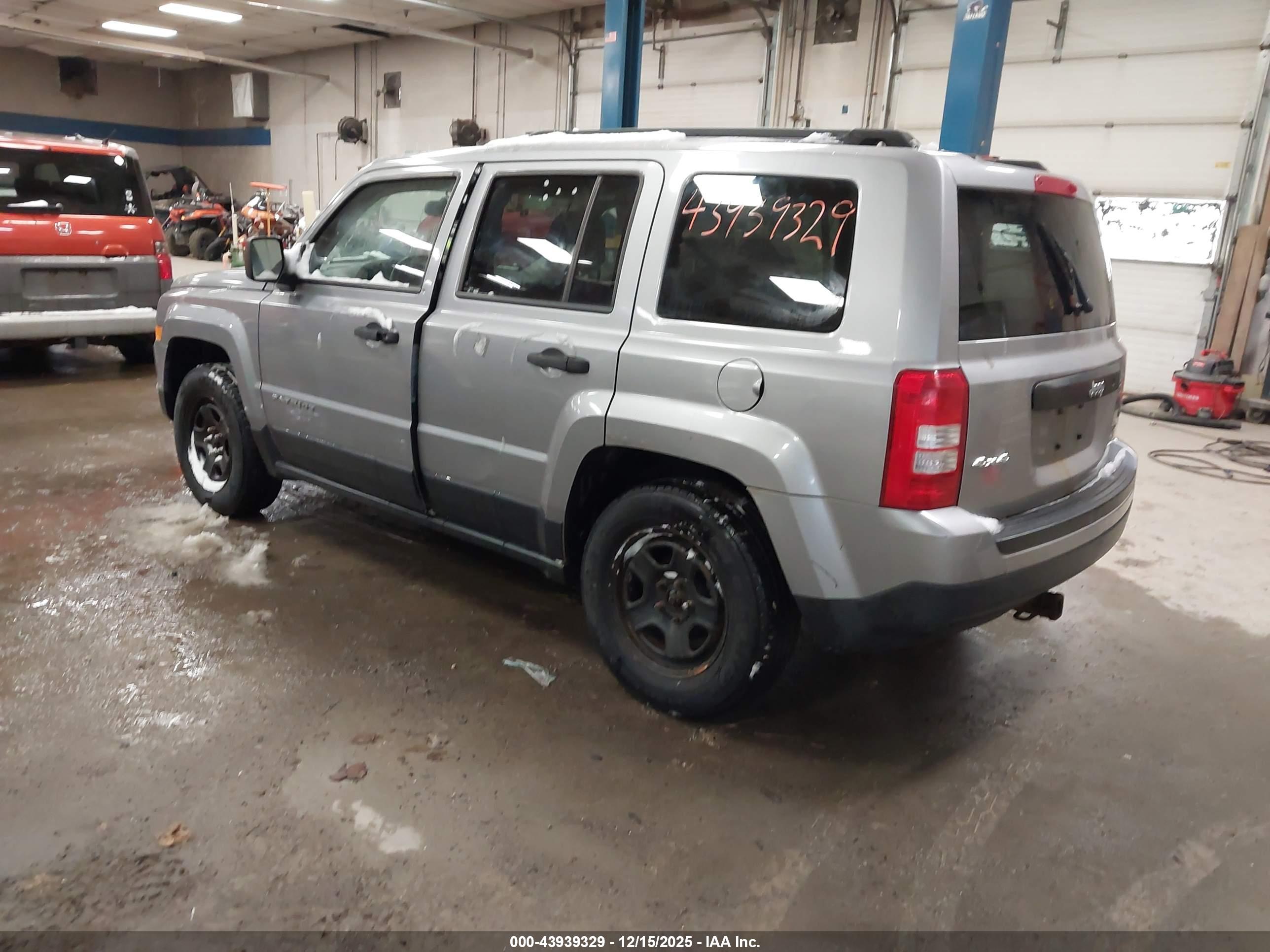 JEEP PATRIOT image 3