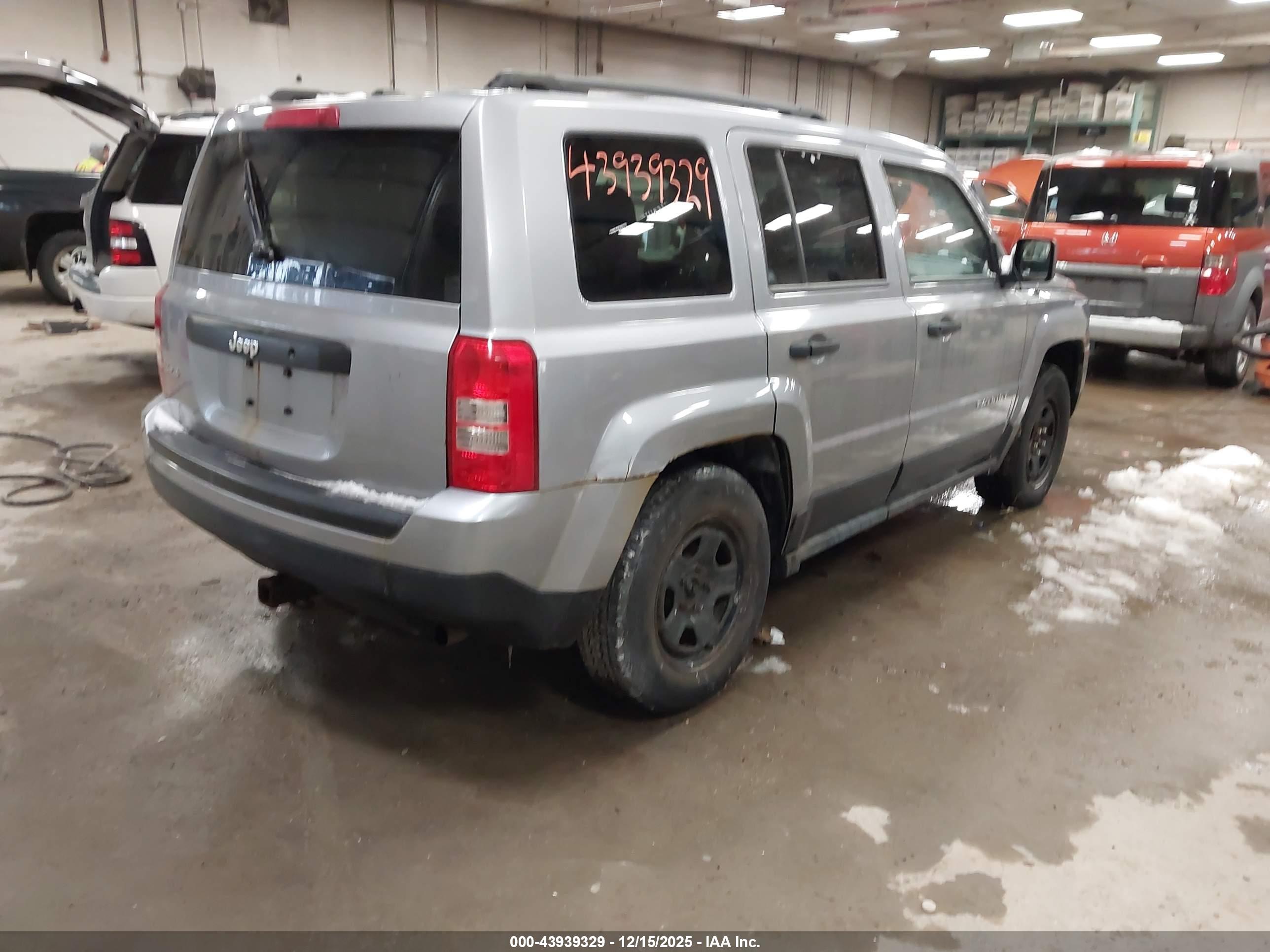 JEEP PATRIOT image 4