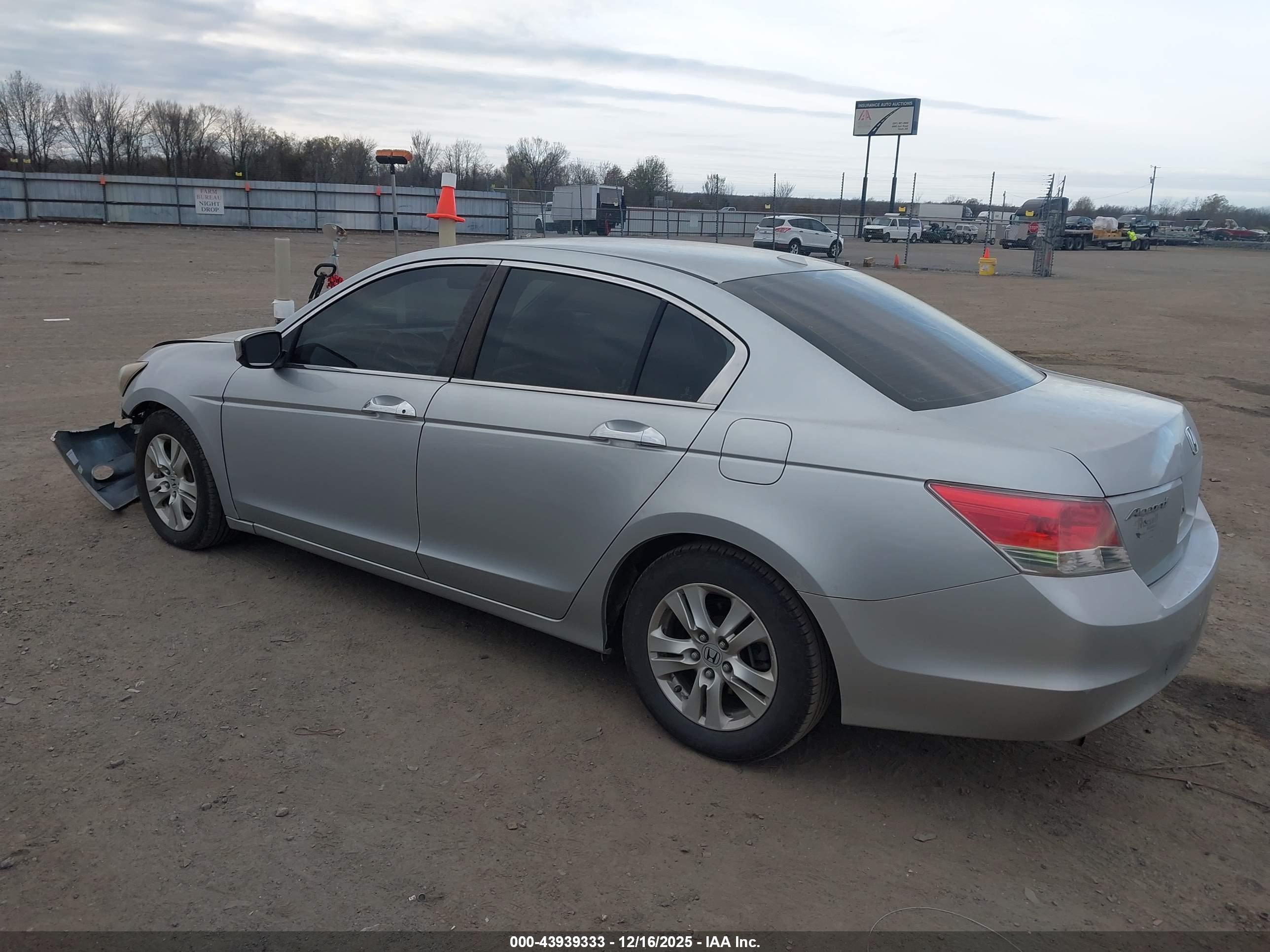 HONDA ACCORD image 3