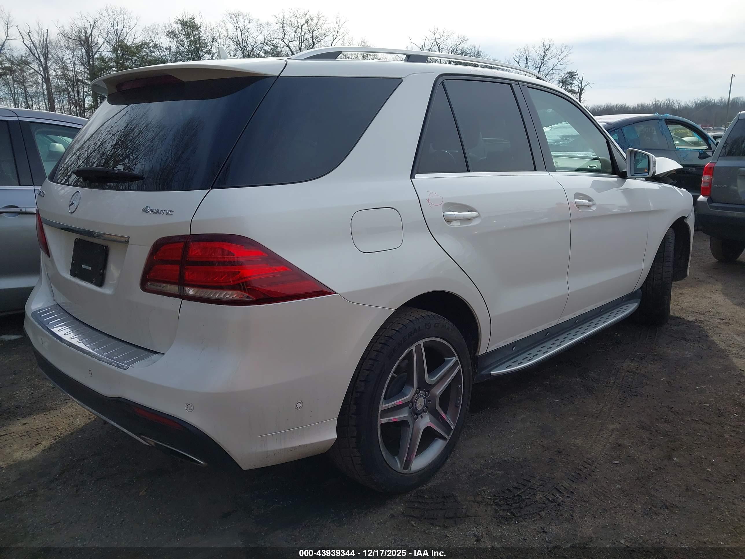 MERCEDES-BENZ GLE image 4