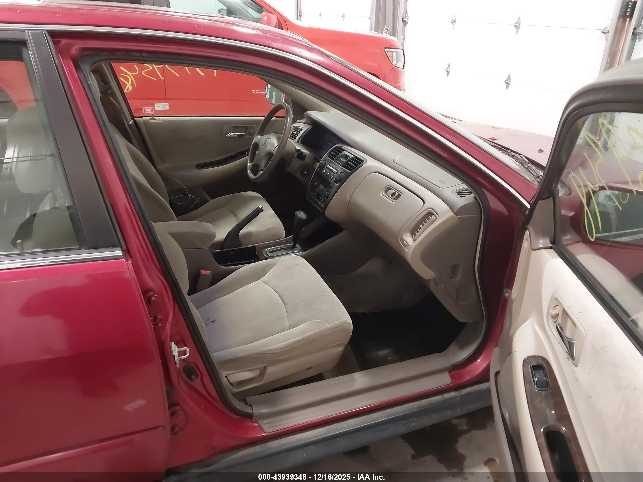 HONDA ACCORD image 5