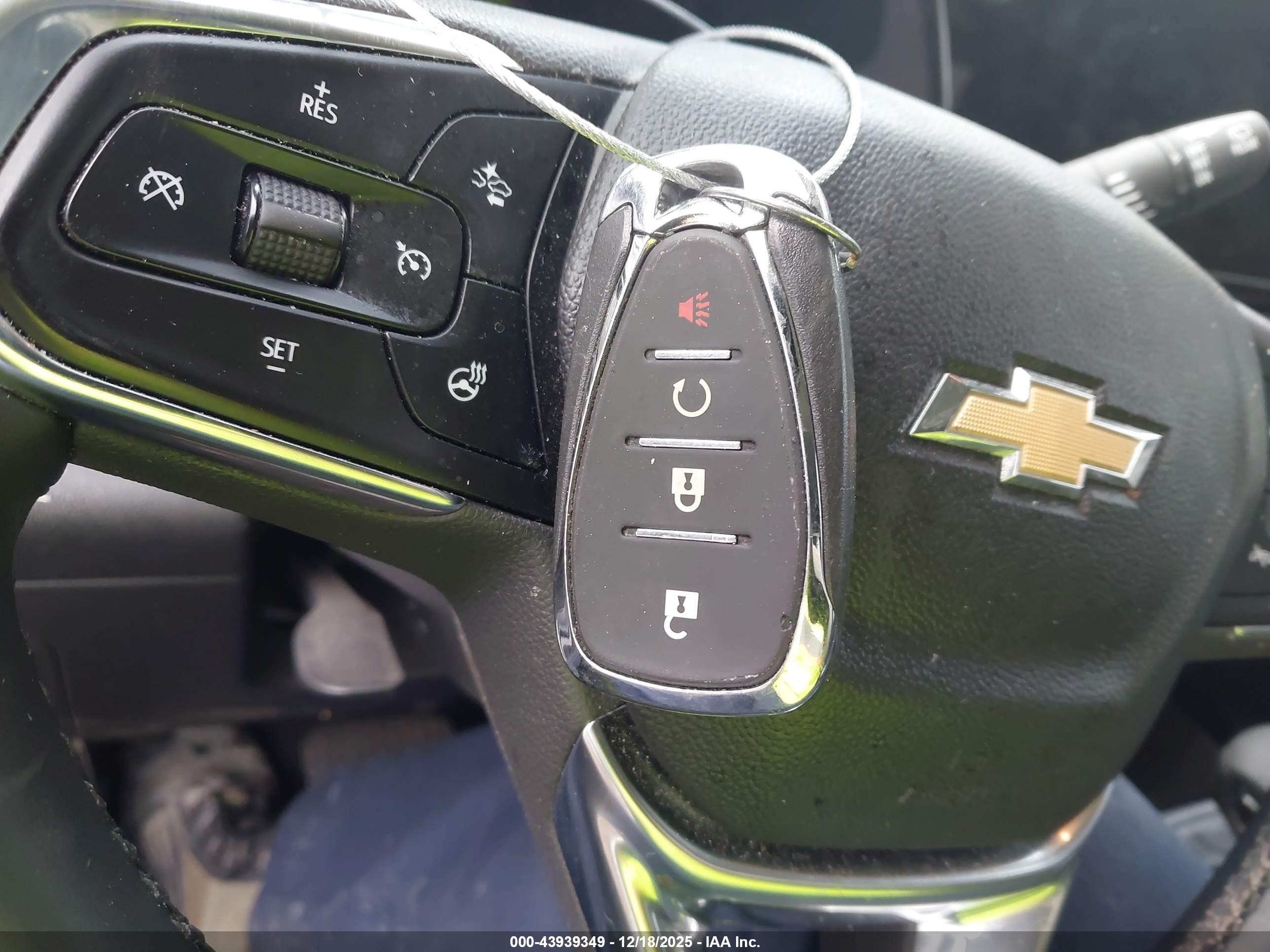 CHEVROLET TRAX image 11