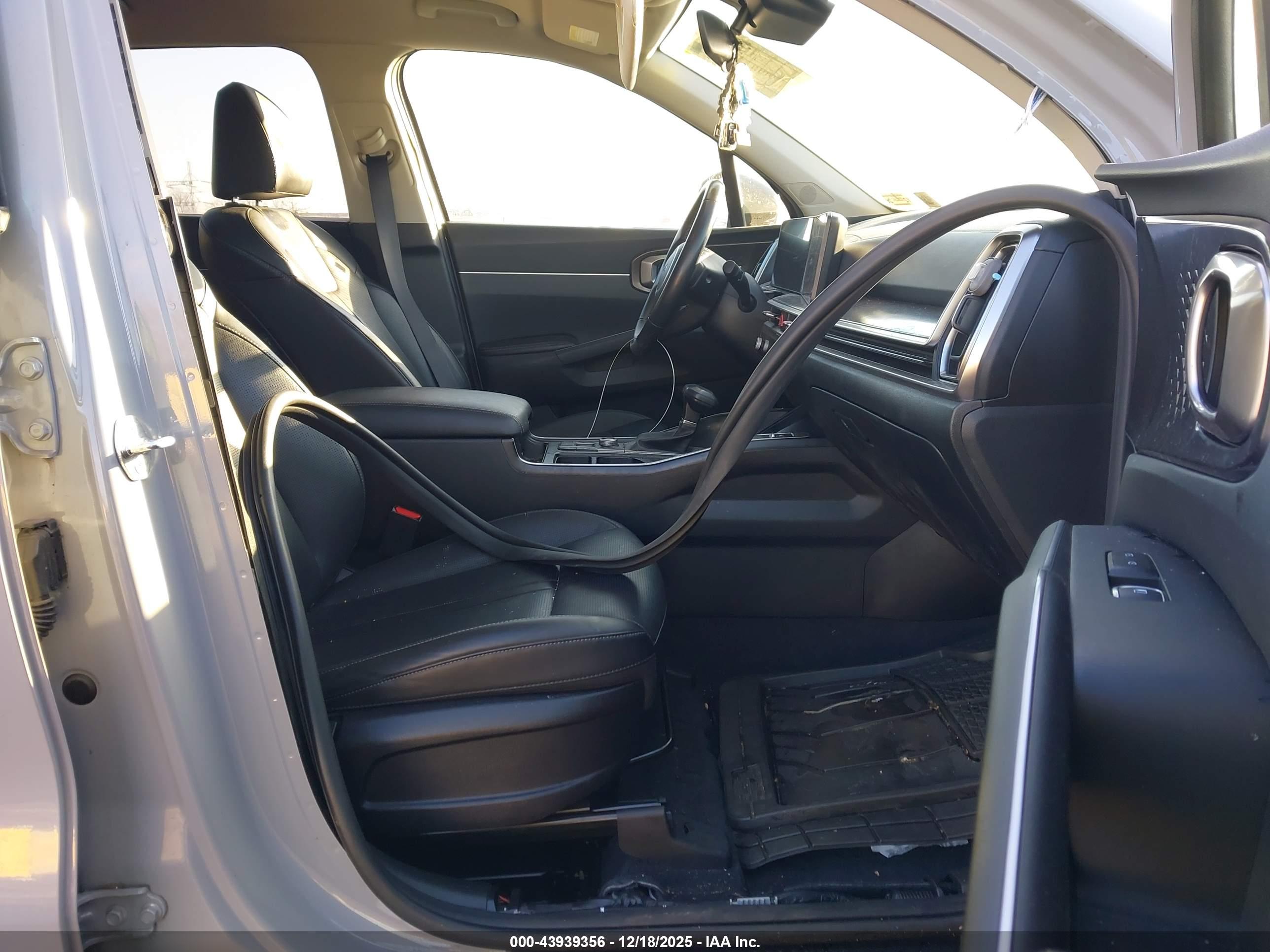 KIA SORENTO image 5