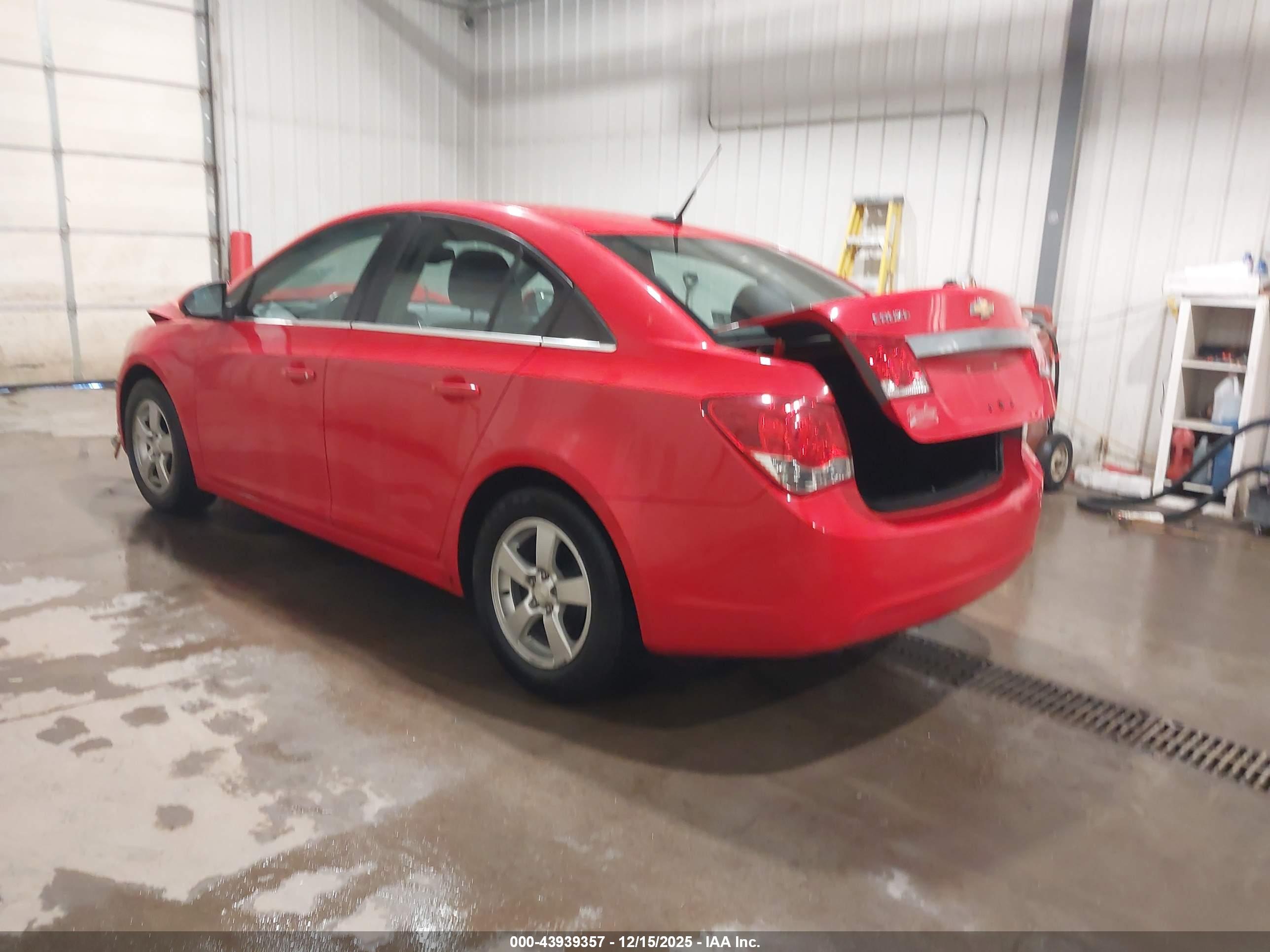 CHEVROLET CRUZE image 3
