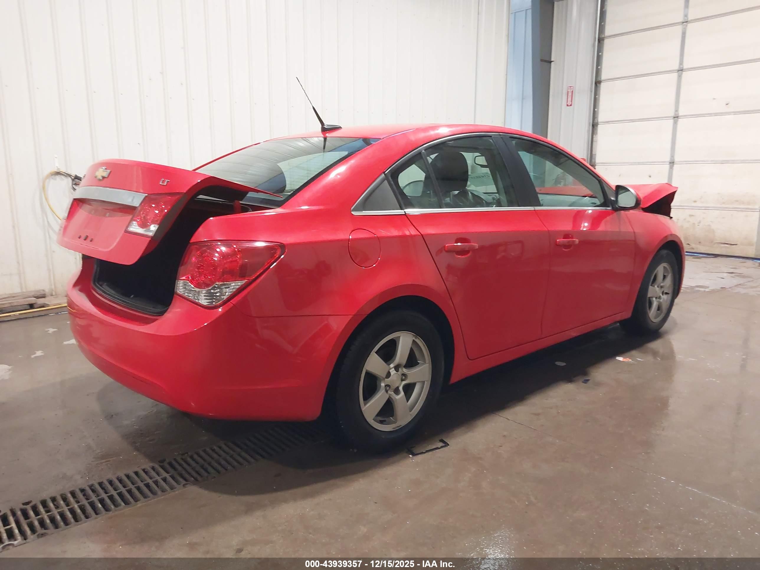 CHEVROLET CRUZE image 4