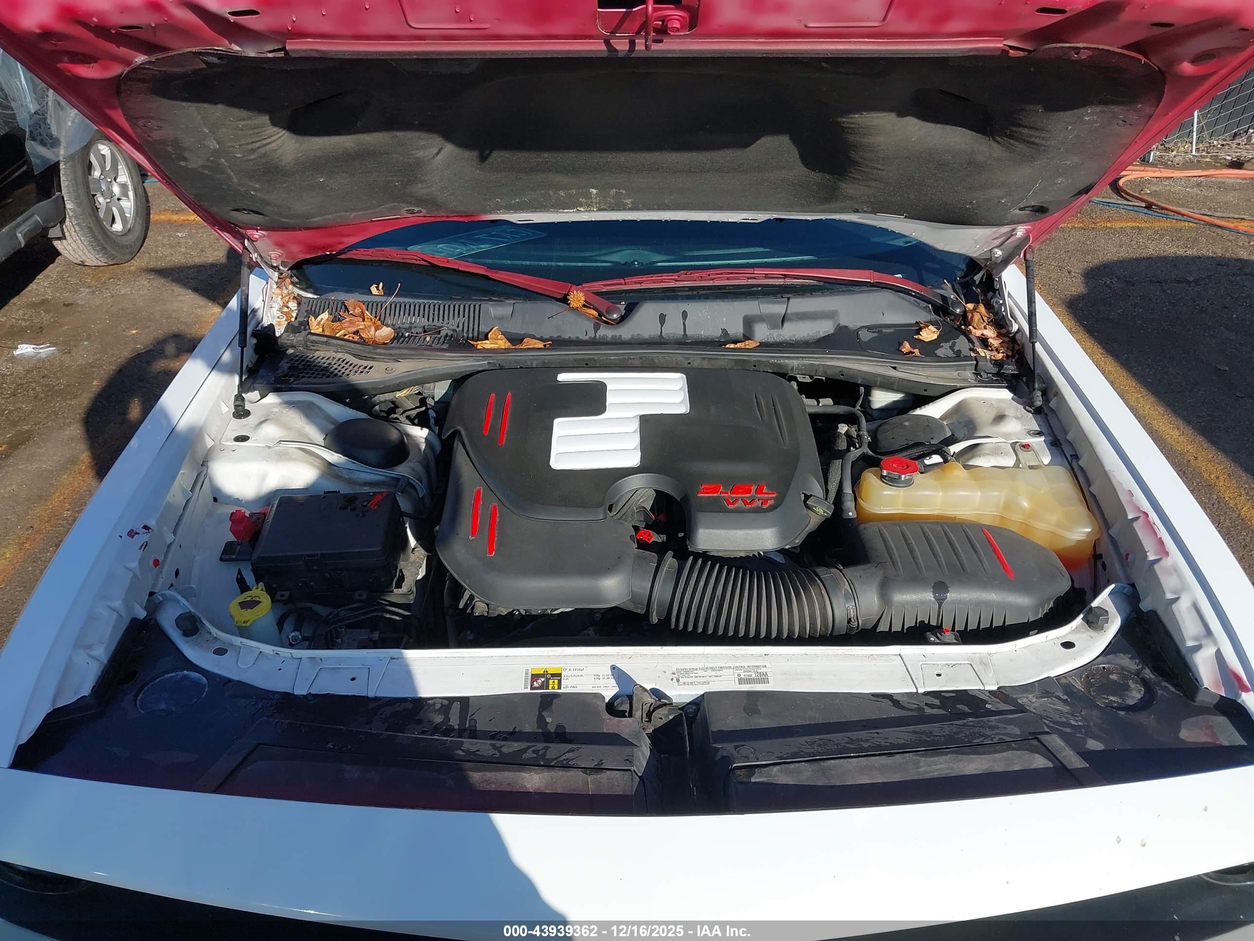 DODGE CHALLENGER image 10