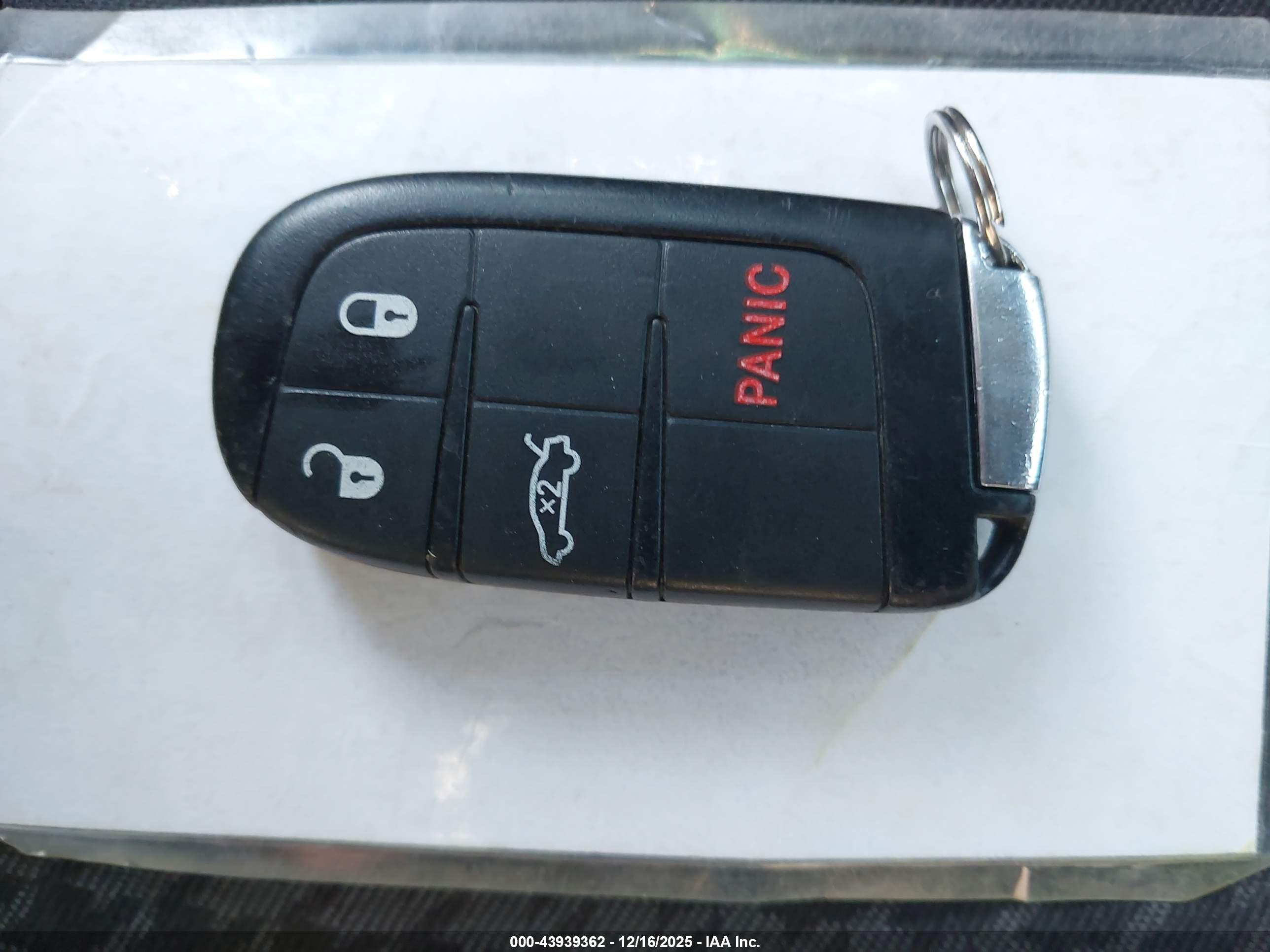 DODGE CHALLENGER image 11