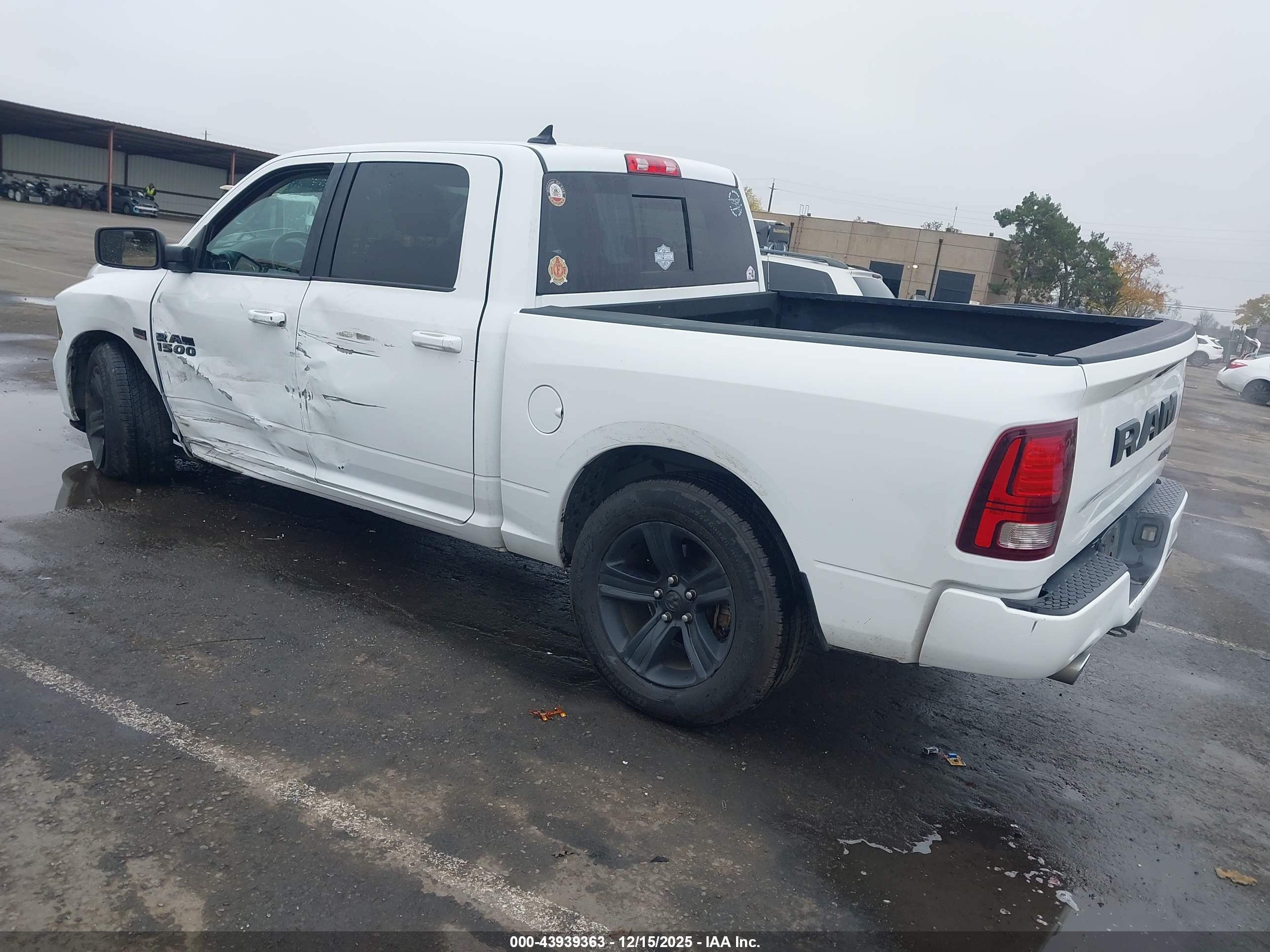 RAM 1500 image 3