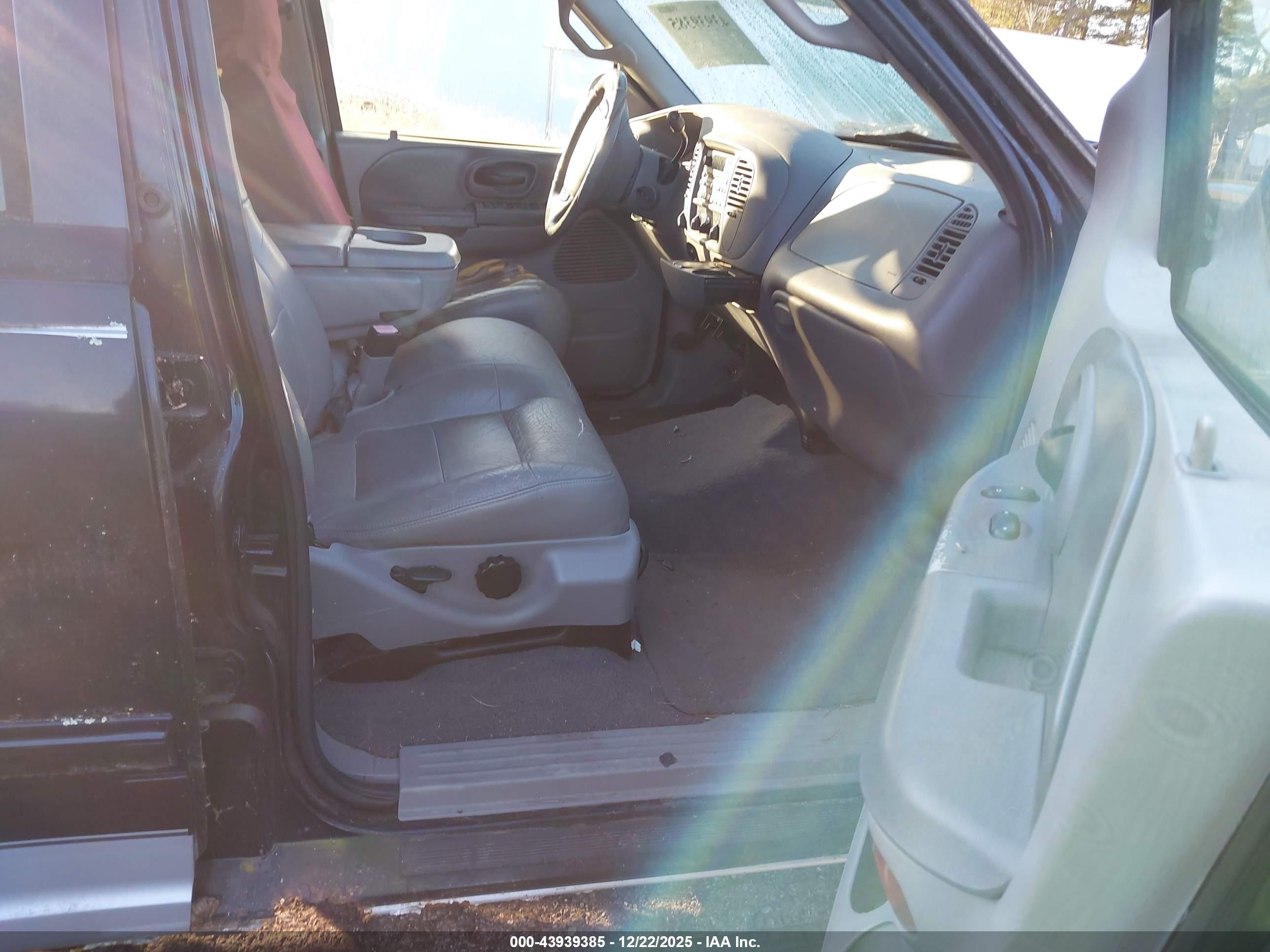 FORD F-150 image 5