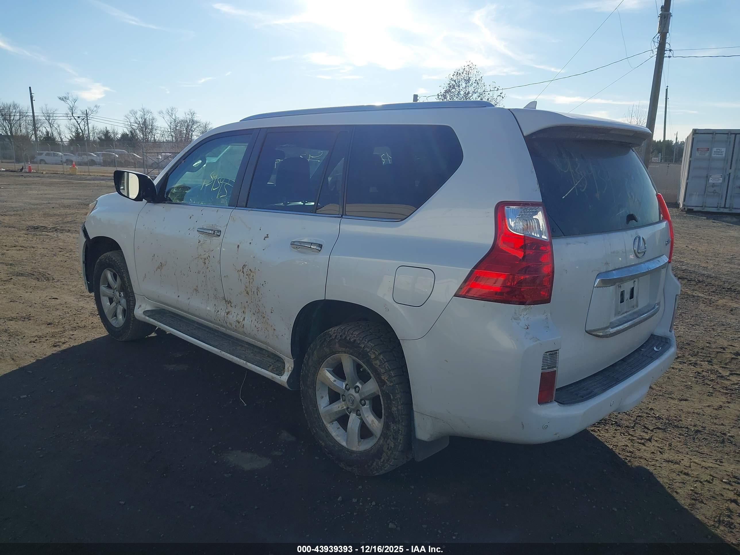 LEXUS GX image 3
