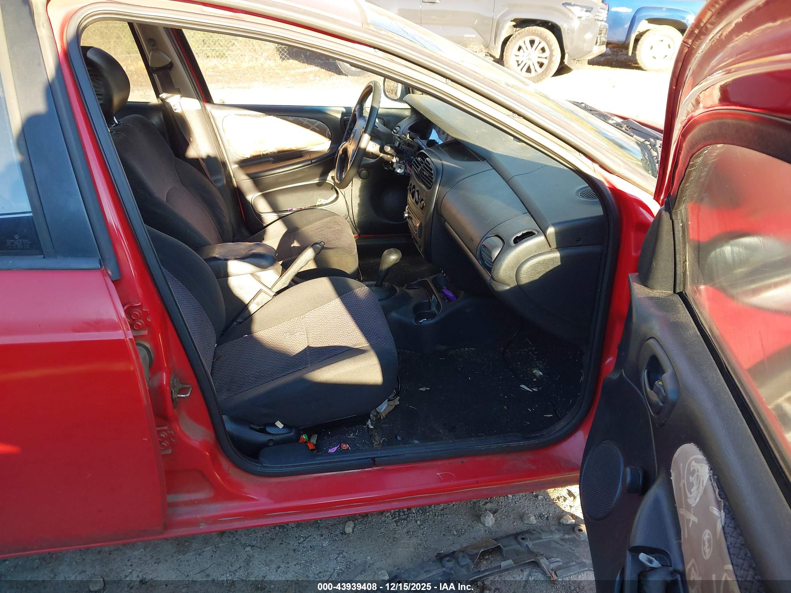 DODGE NEON image 5