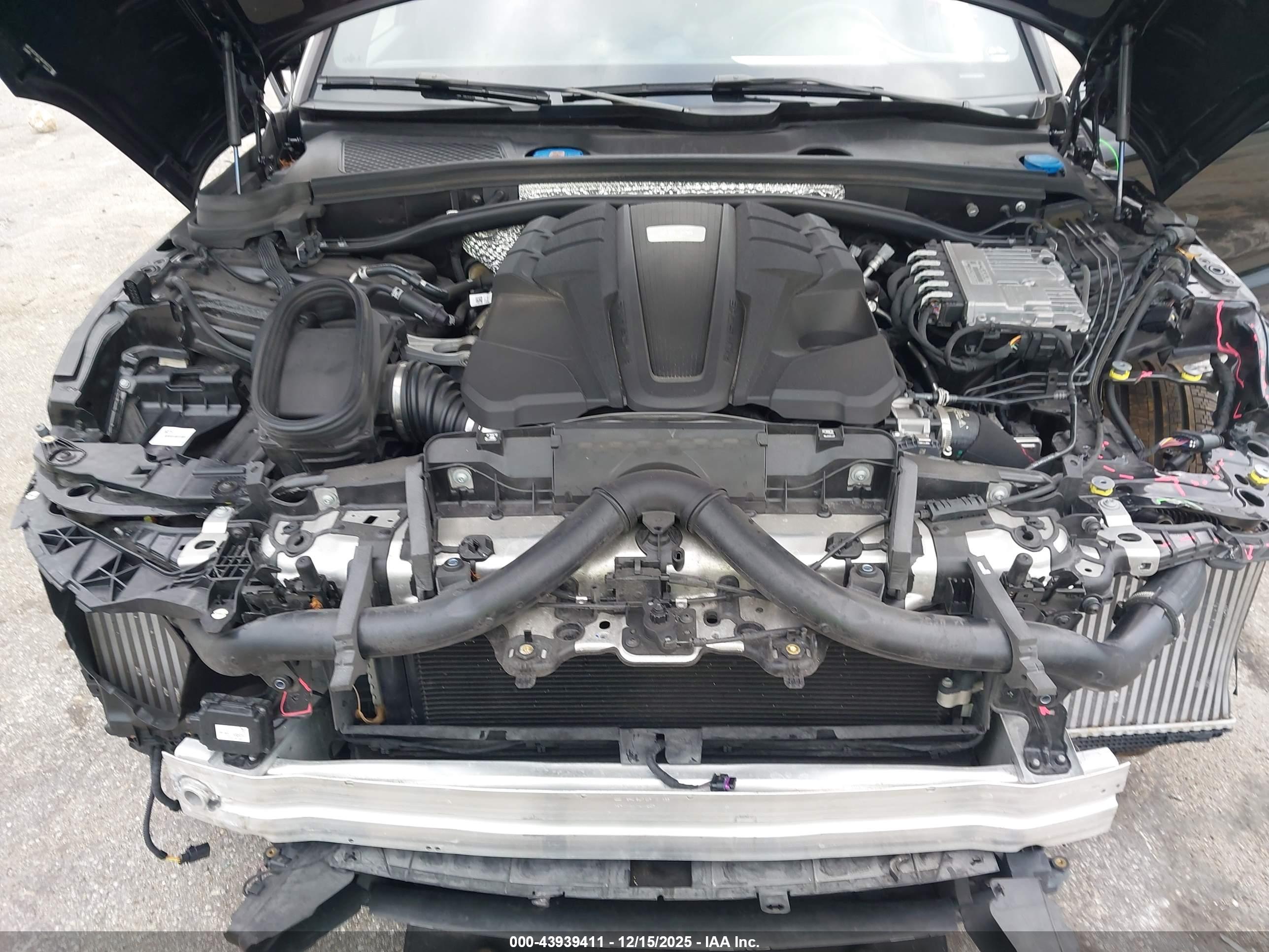 PORSCHE MACAN image 10