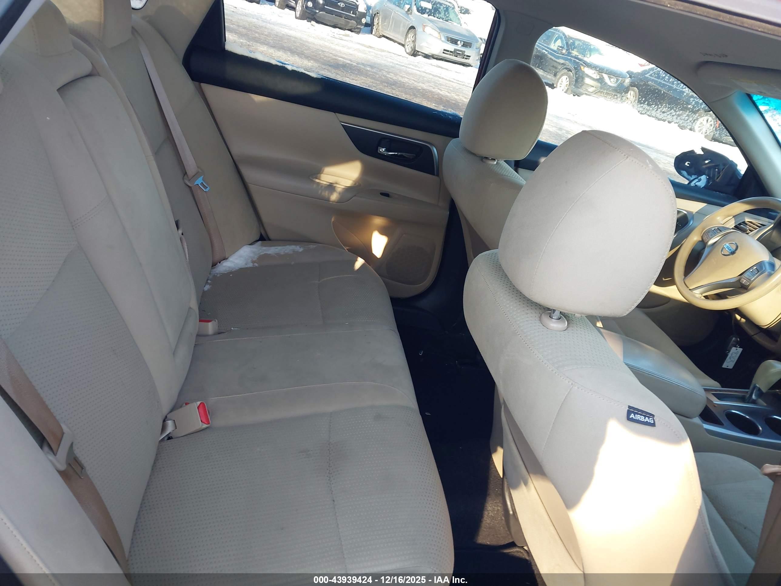 NISSAN ALTIMA image 8