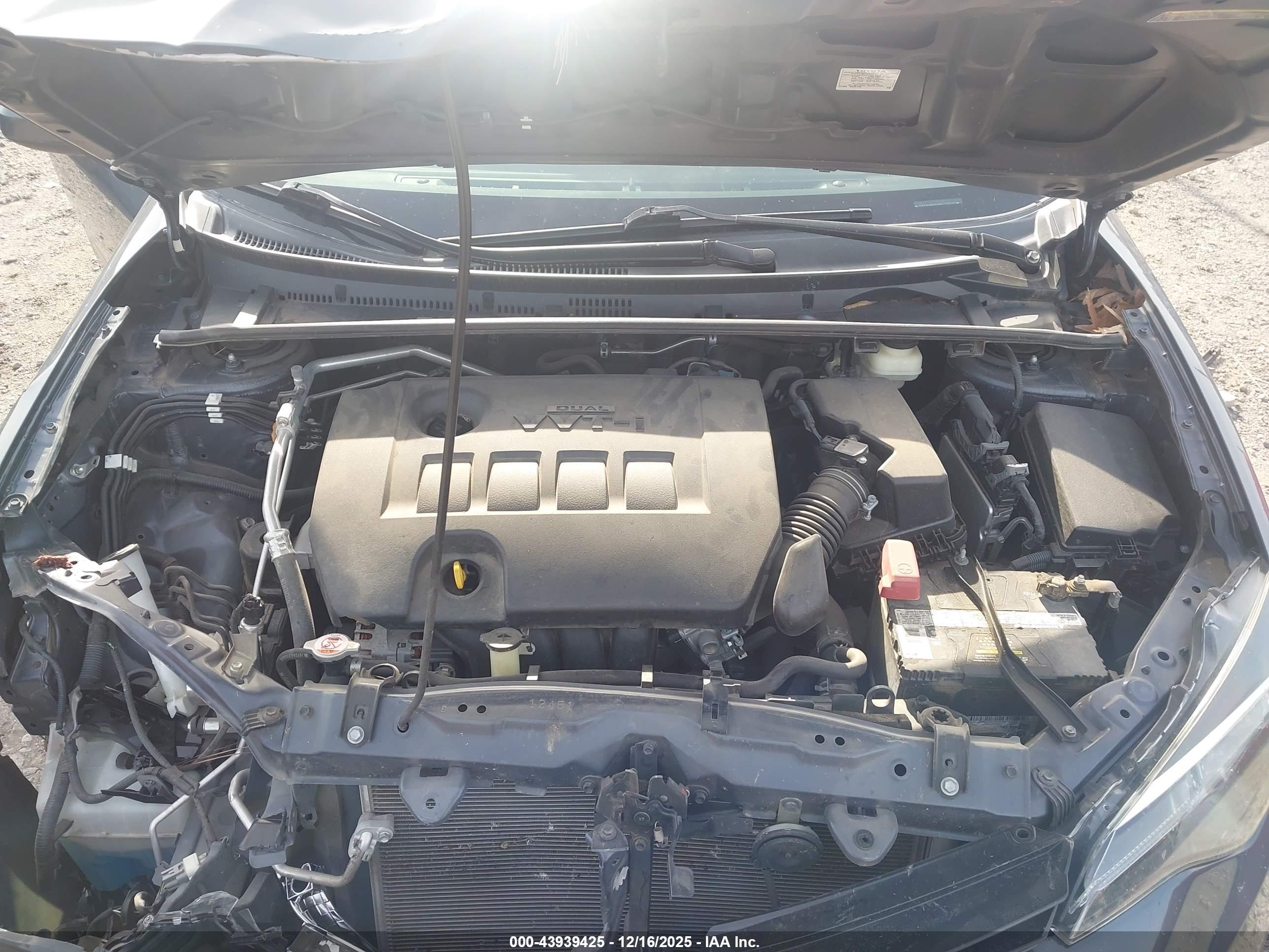 TOYOTA COROLLA image 10