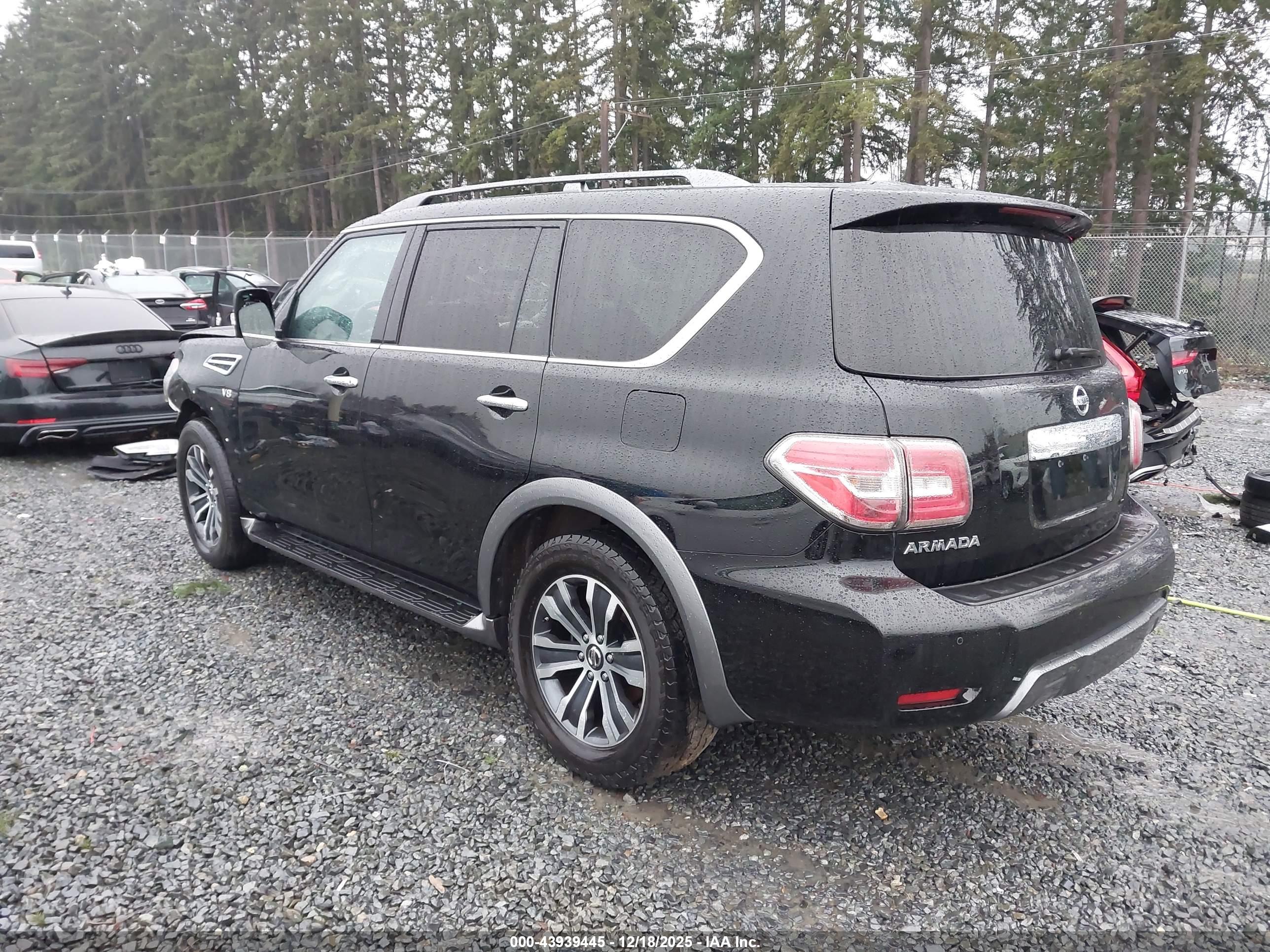 NISSAN ARMADA image 3
