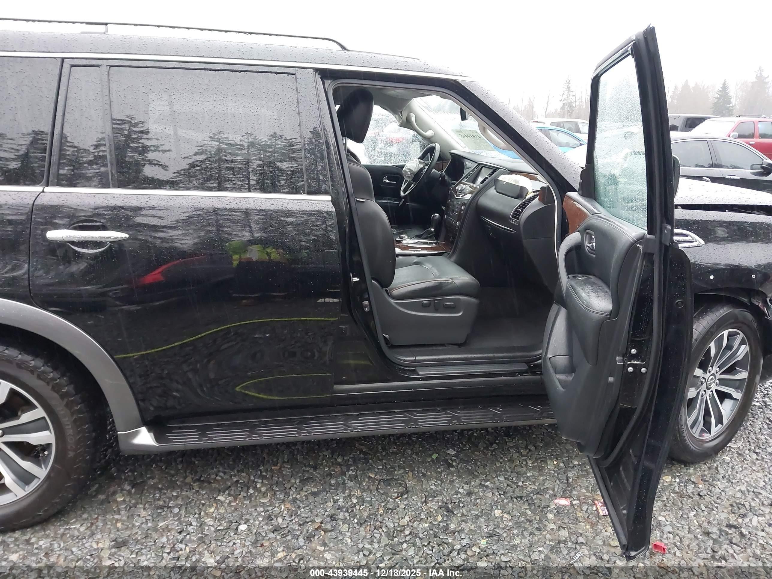 NISSAN ARMADA image 5