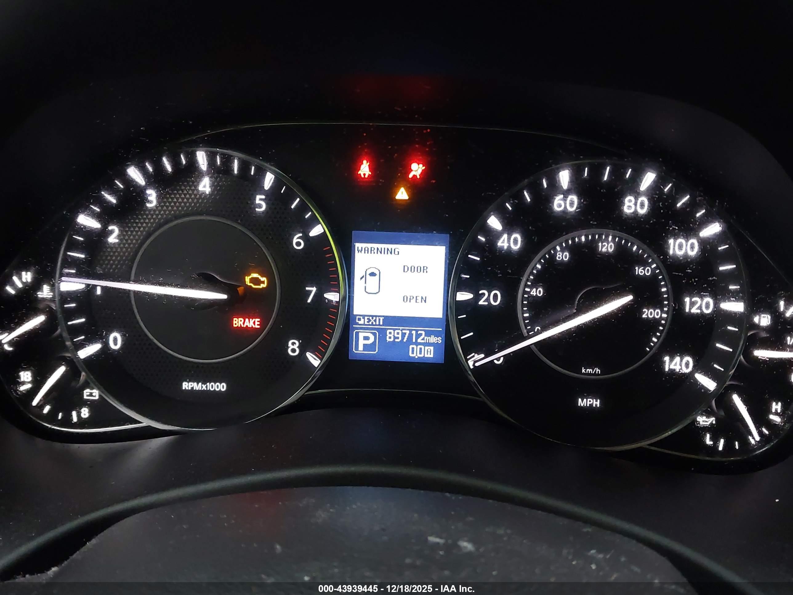 NISSAN ARMADA image 7