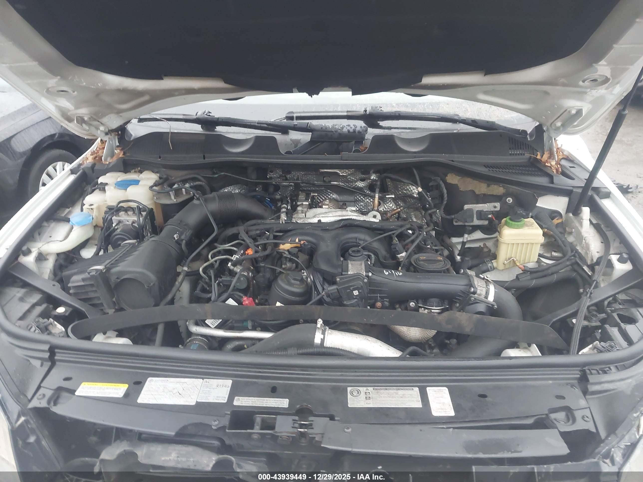 VOLKSWAGEN TOUAREG image 10