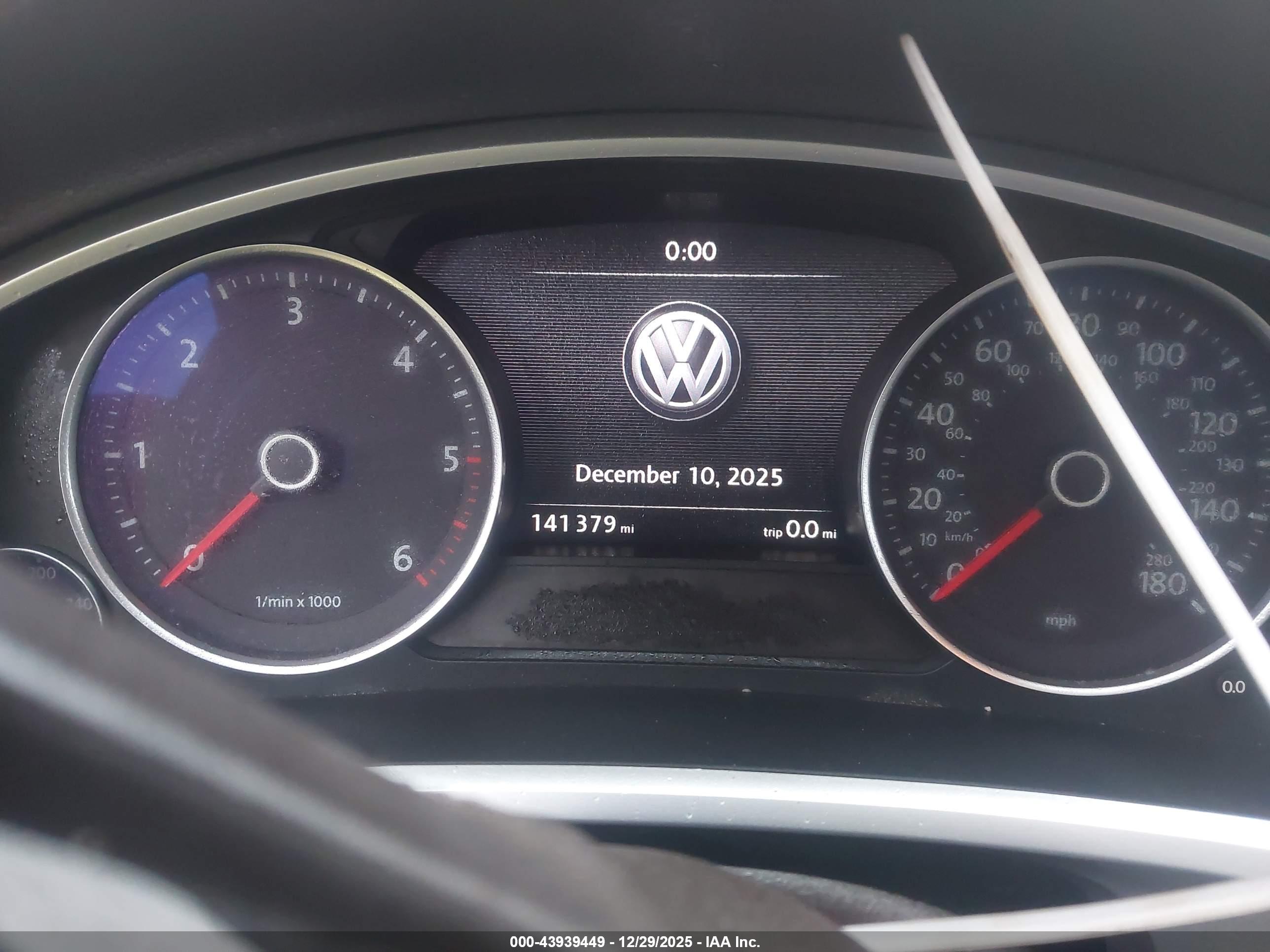 VOLKSWAGEN TOUAREG image 7
