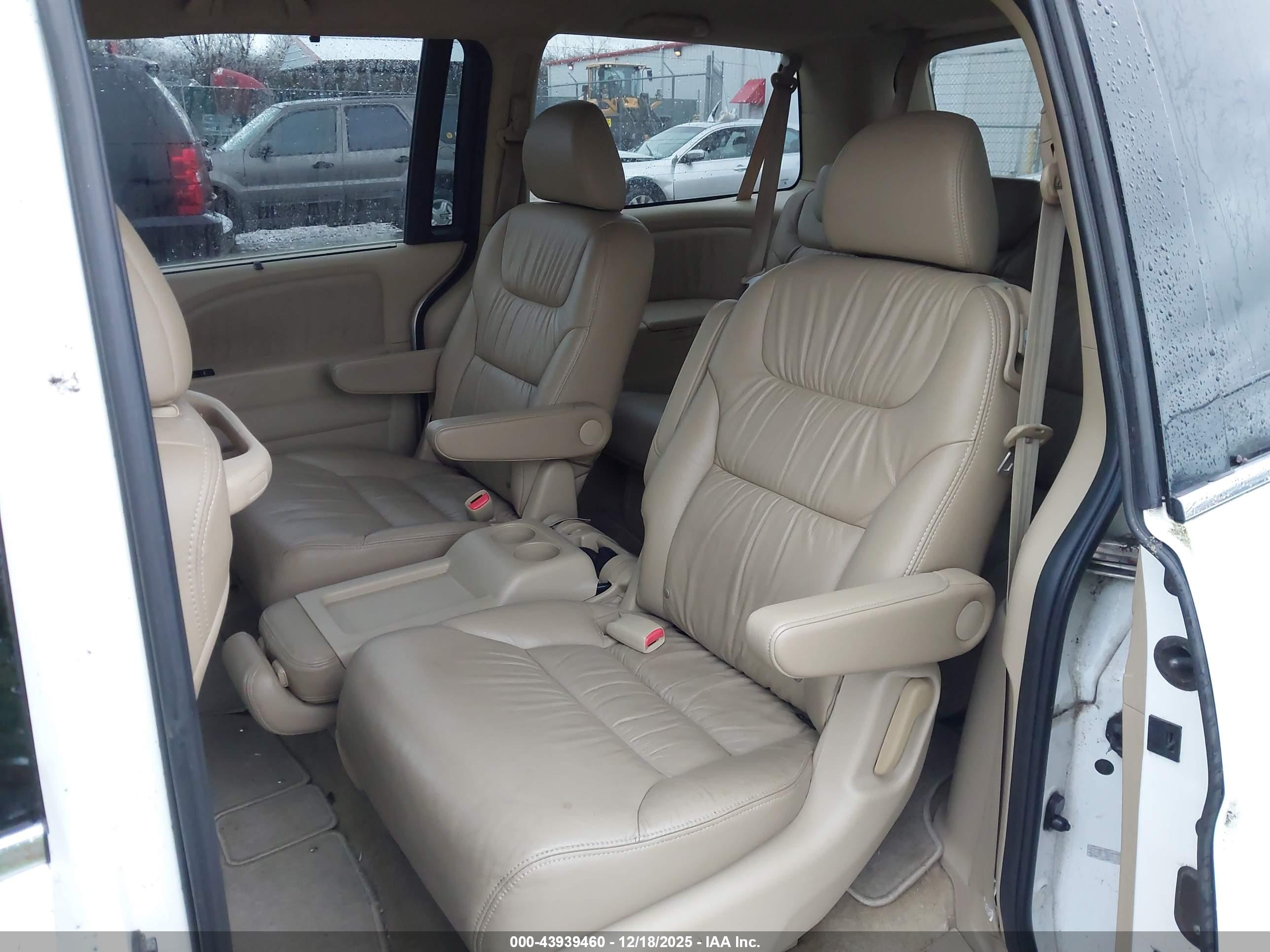 HONDA ODYSSEY image 8