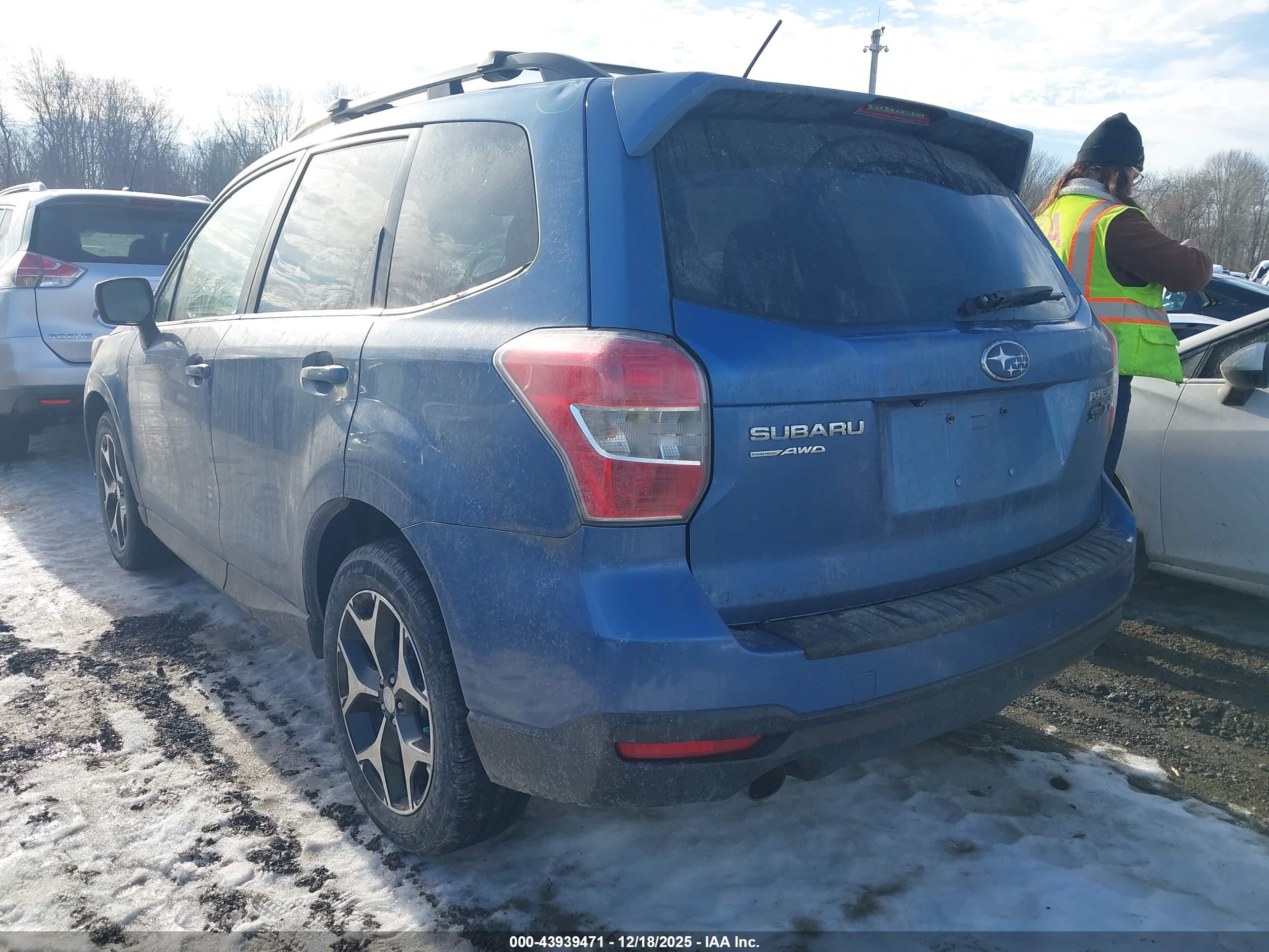 SUBARU FORESTER image 3